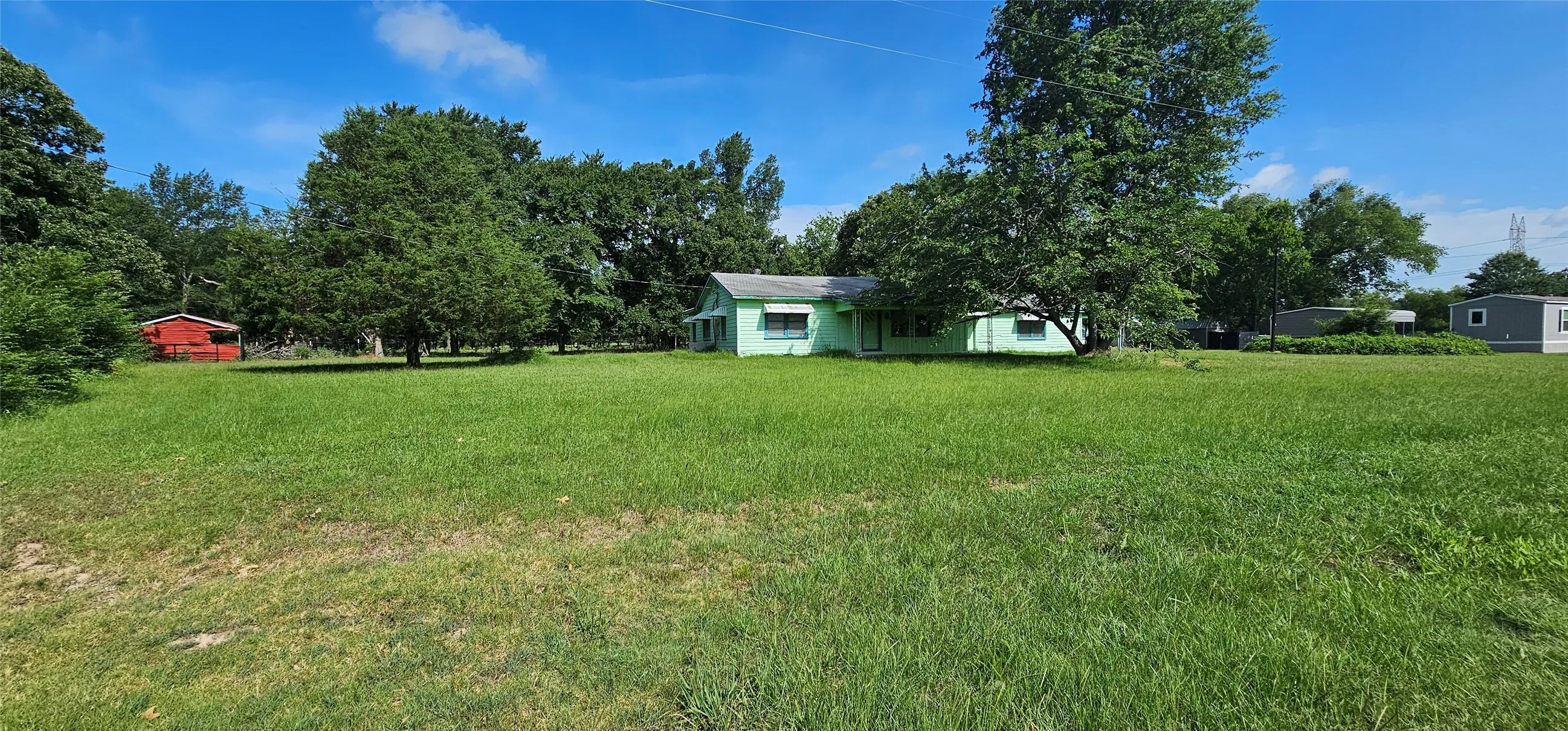 Single Family Residence For Sale in Van Zandt County , 2473 VZ County Road 1806, Grand Saline, Texas 75140, 3 Bedroom, 2 Bathroom, Garage spaces, 1,876 Sqft, built in 1957, mls#21314909, Real Estate Agent in Grand Saline, Homes For Sale in Van Zandt county, Homes For Sale in Grand Saline, Realtor in Grand Saline Texas, Real Estate Brokerage Independent Realty Texas, Luminita Cordes Realtor