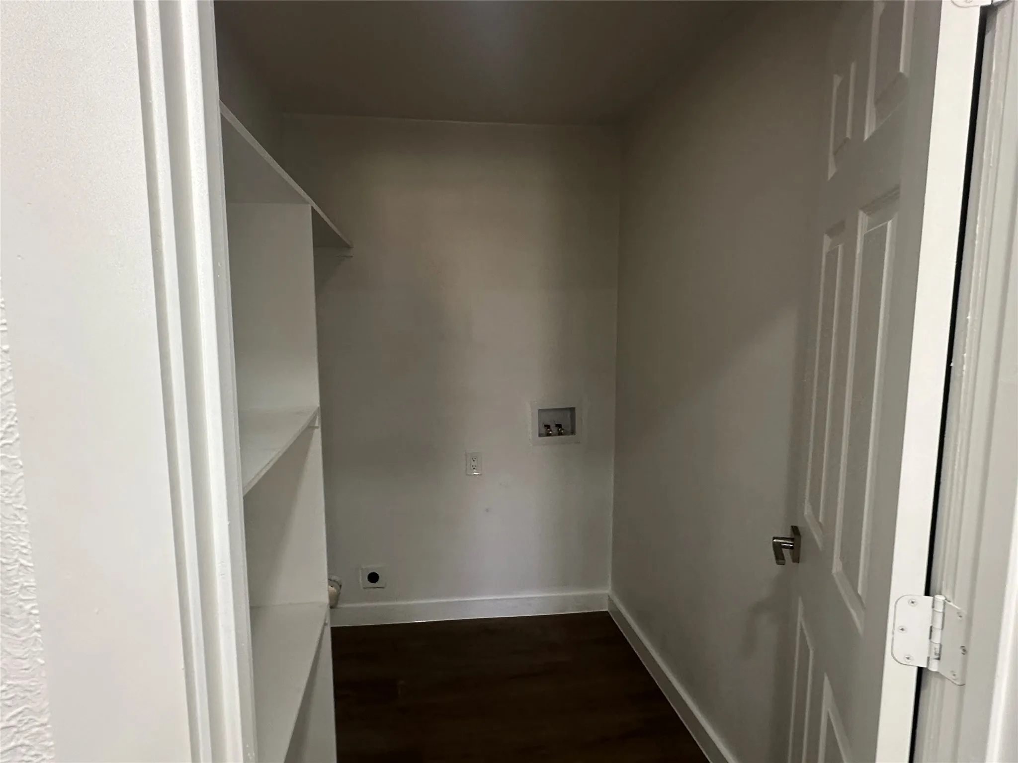 Single Family Residence For Sale in Dallas County , 1602 Bruce Drive, Garland, Texas 75043, 2 Bedroom, 2 Bathroom, Garage spaces, 931 Sqft, built in 1961, mls#21314935, Real Estate Agent in Garland, Homes For Sale in Dallas county, Homes For Sale in Garland, Realtor in Garland Texas, Real Estate Brokerage Independent Realty Texas, Luminita Cordes Realtor