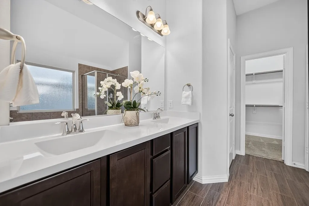 Single Family Residence For Sale in Denton County , 1352 Lake Grove Drive, Little Elm, Texas 75068, 4 Bedroom, 4 Bathroom, 2 Garage spaces, 2,423 Sqft, built in 2019, mls#21314394, Real Estate Agent in Little Elm, Homes For Sale in Denton county, Homes For Sale in Little Elm, Realtor in Little Elm Texas, Real Estate Brokerage Independent Realty Texas, Luminita Cordes Realtor