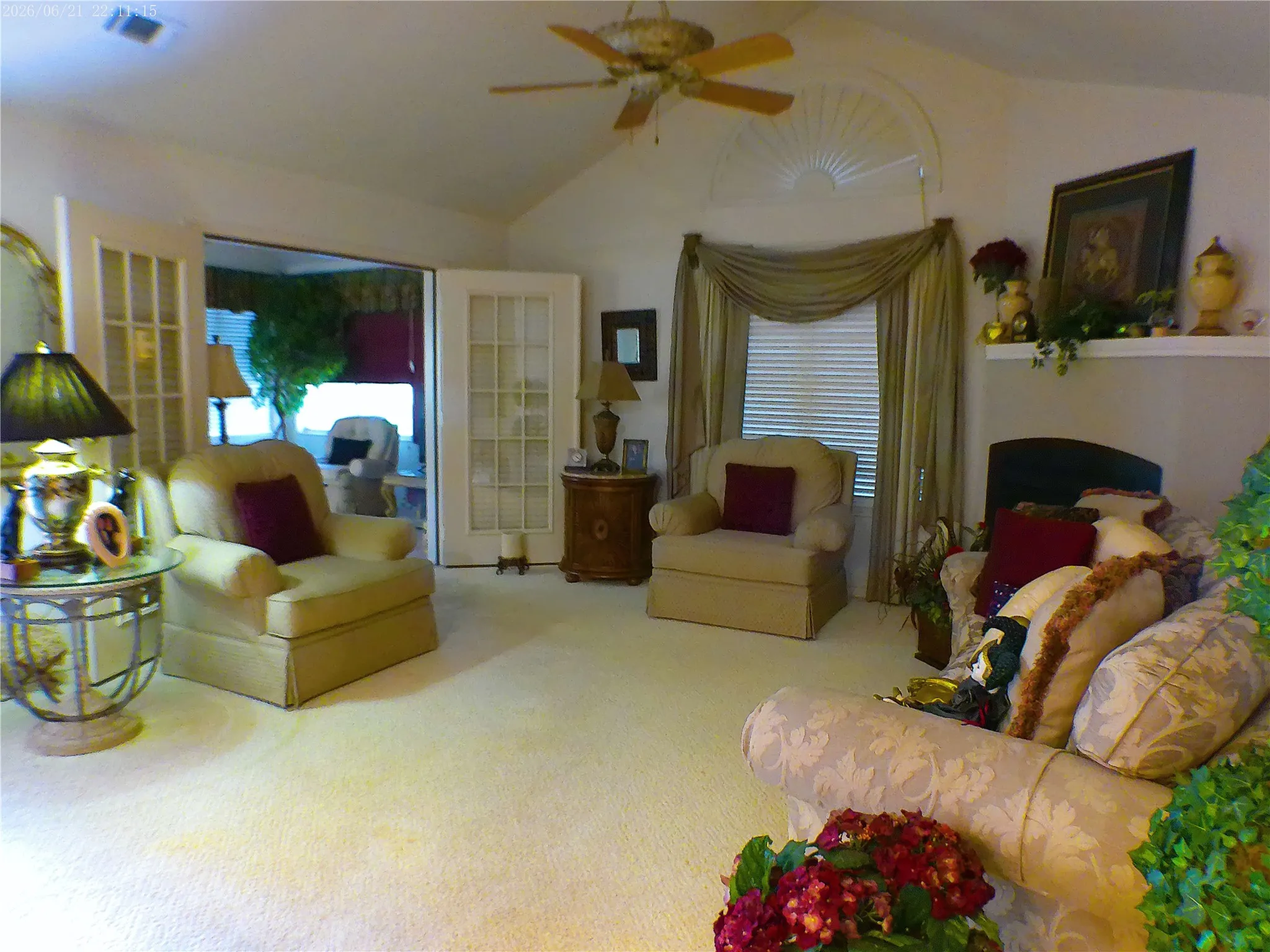 Condominium For Sale in Tarrant County , 933 Bridges Drive, Arlington, Texas 76012, 3 Bedroom, 2 Bathroom, 2 Garage spaces, 1,729 Sqft, built in 2000, mls#21301964, Real Estate Agent in Arlington, Homes For Sale in Tarrant county, Homes For Sale in Arlington, Realtor in Arlington Texas, Real Estate Brokerage Independent Realty Texas, Luminita Cordes Realtor