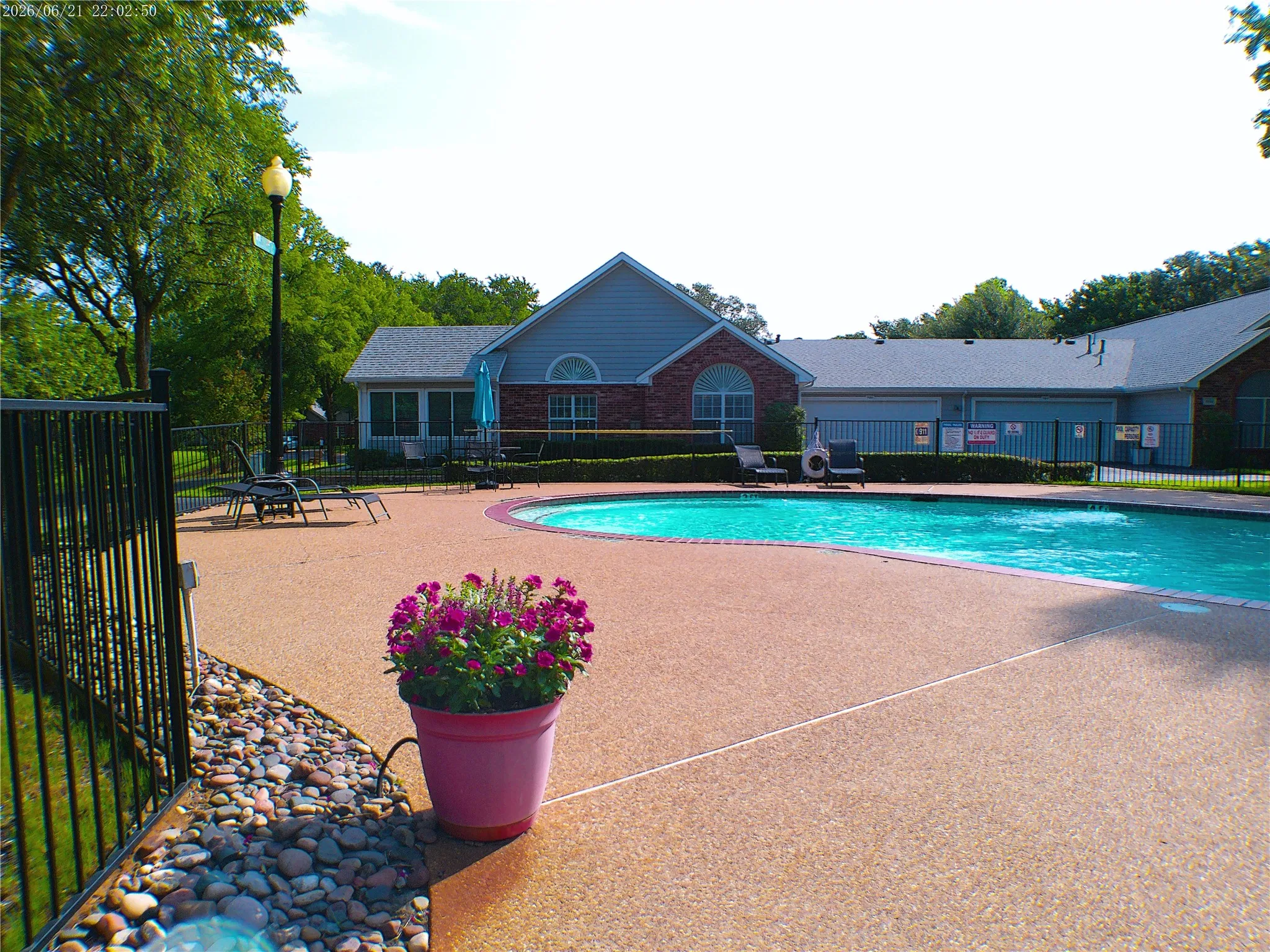 Condominium For Sale in Tarrant County , 933 Bridges Drive, Arlington, Texas 76012, 3 Bedroom, 2 Bathroom, 2 Garage spaces, 1,729 Sqft, built in 2000, mls#21301964, Real Estate Agent in Arlington, Homes For Sale in Tarrant county, Homes For Sale in Arlington, Realtor in Arlington Texas, Real Estate Brokerage Independent Realty Texas, Luminita Cordes Realtor