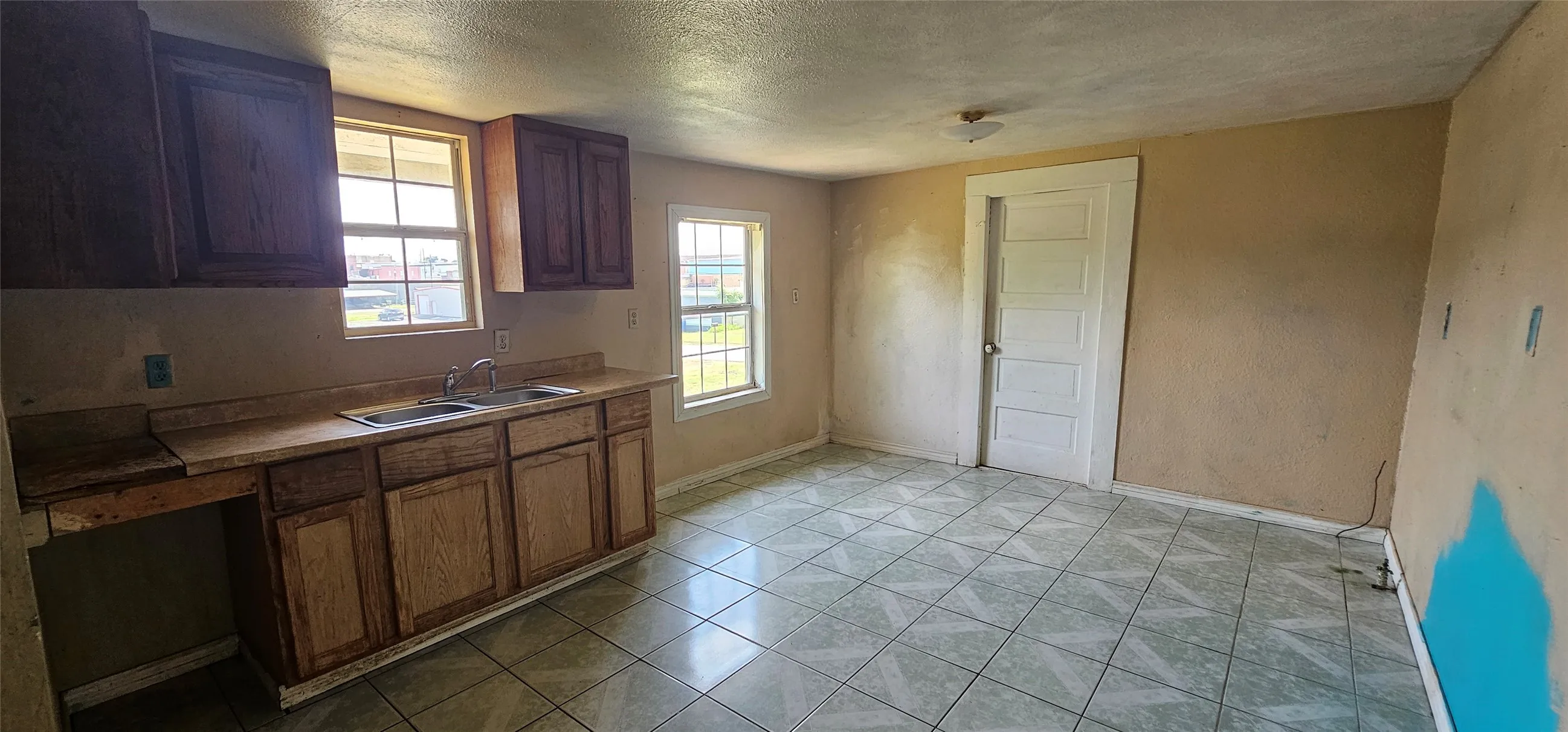 Single Family Residence For Sale in Van Zandt County , 314 N Green Street, Grand Saline, Texas 75140, 2 Bedrooms, 1 Bathroom, Garage spaces, 864 Sqft, built in 1953, Price $75,000, mls#21314980, Real Estate Agent in Grand Saline, Homes For Sale in Van Zandt county, Homes For Sale in Grand Saline, Realtor in Grand Saline Texas, Real Estate Brokerage Independent Realty Texas, Luminita Cordes Realtor