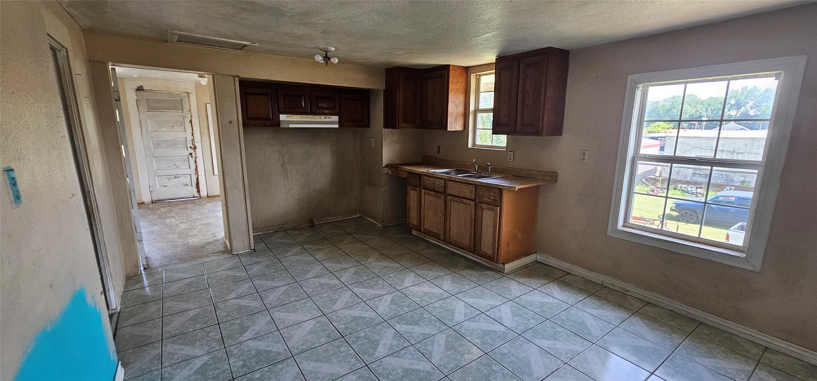 Single Family Residence For Sale in Van Zandt County , 314 N Green Street, Grand Saline, Texas 75140, 2 Bedrooms, 1 Bathroom, Garage spaces, 864 Sqft, built in 1953, Price $75,000, mls#21314980, Real Estate Agent in Grand Saline, Homes For Sale in Van Zandt county, Homes For Sale in Grand Saline, Realtor in Grand Saline Texas, Real Estate Brokerage Independent Realty Texas, Luminita Cordes Realtor