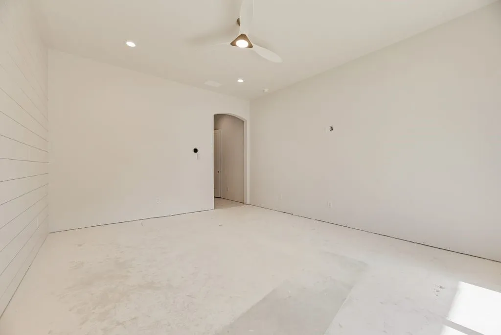 Single Family Residence For Sale in Denton County , 7 Horseshoe Drive, Highland Village, Texas 75077, 6 Bedroom, 6 Bathroom, 4 Garage spaces, 4,003 Sqft, built in 2026, mls#21314960, Real Estate Agent in Highland Village, Homes For Sale in Denton county, Homes For Sale in Highland Village, Realtor in Highland Village Texas, Real Estate Brokerage Independent Realty Texas, Luminita Cordes Realtor
