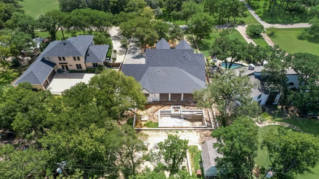 Single Family Residence For Sale in Denton County , 7 Horseshoe Drive, Highland Village, Texas 75077, 6 Bedroom, 6 Bathroom, 4 Garage spaces, 4,003 Sqft, built in 2026, mls#21314960, Real Estate Agent in Highland Village, Homes For Sale in Denton county, Homes For Sale in Highland Village, Realtor in Highland Village Texas, Real Estate Brokerage Independent Realty Texas, Luminita Cordes Realtor