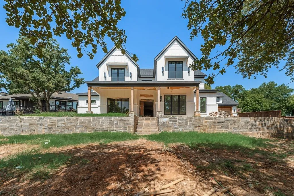 Single Family Residence For Sale in Denton County , 7 Horseshoe Drive, Highland Village, Texas 75077, 6 Bedroom, 6 Bathroom, 4 Garage spaces, 4,003 Sqft, built in 2026, mls#21314960, Real Estate Agent in Highland Village, Homes For Sale in Denton county, Homes For Sale in Highland Village, Realtor in Highland Village Texas, Real Estate Brokerage Independent Realty Texas, Luminita Cordes Realtor