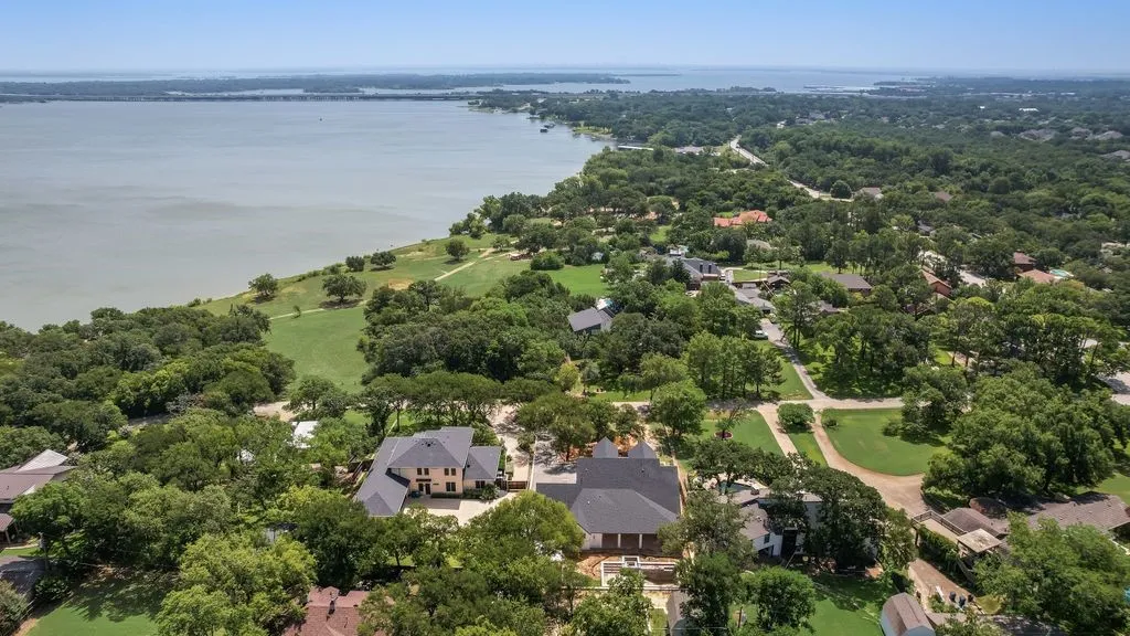 Single Family Residence For Sale in Denton County , 7 Horseshoe Drive, Highland Village, Texas 75077, 6 Bedroom, 6 Bathroom, 4 Garage spaces, 4,003 Sqft, built in 2026, mls#21314960, Real Estate Agent in Highland Village, Homes For Sale in Denton county, Homes For Sale in Highland Village, Realtor in Highland Village Texas, Real Estate Brokerage Independent Realty Texas, Luminita Cordes Realtor