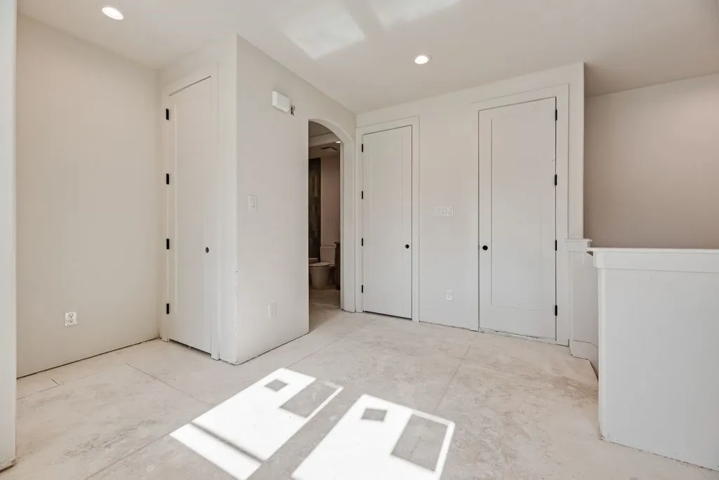 Upstairs flex space