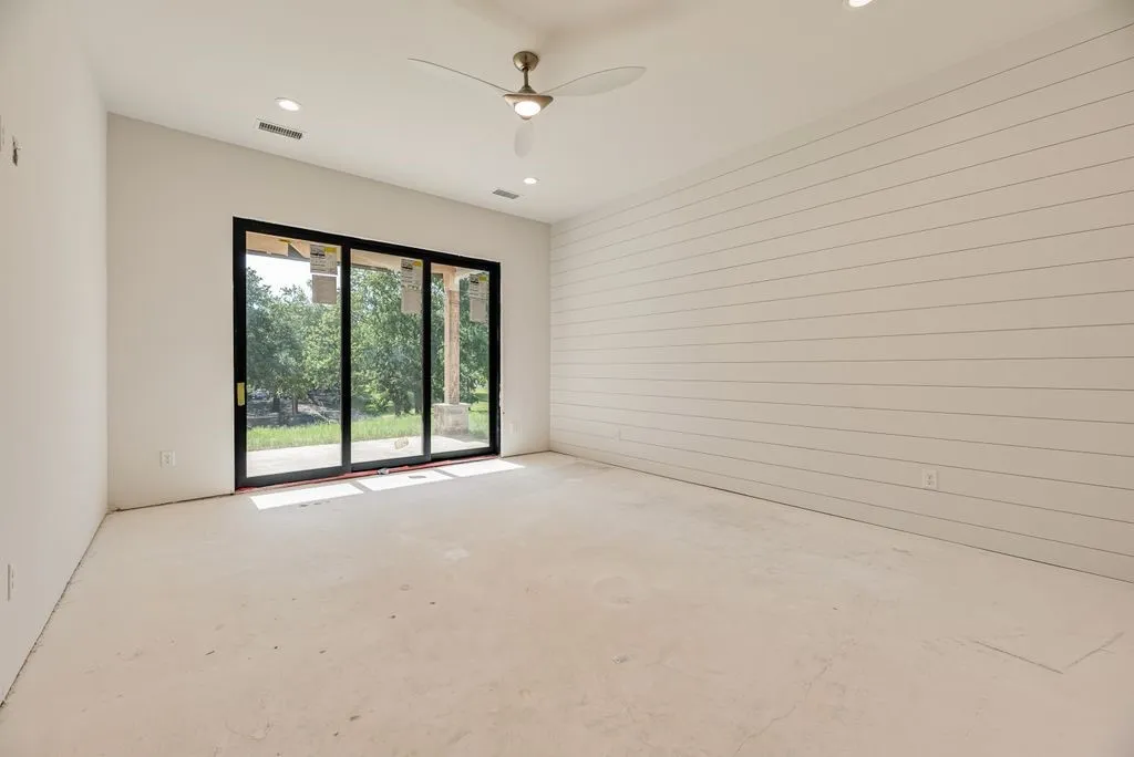 Single Family Residence For Sale in Denton County , 7 Horseshoe Drive, Highland Village, Texas 75077, 6 Bedroom, 6 Bathroom, 4 Garage spaces, 4,003 Sqft, built in 2026, mls#21314960, Real Estate Agent in Highland Village, Homes For Sale in Denton county, Homes For Sale in Highland Village, Realtor in Highland Village Texas, Real Estate Brokerage Independent Realty Texas, Luminita Cordes Realtor