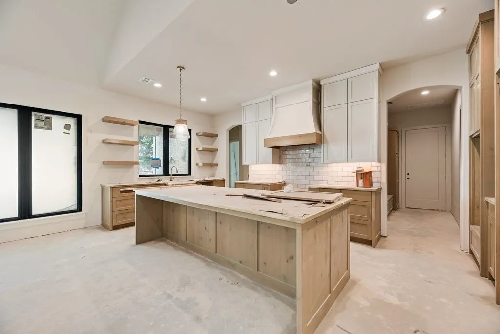 Single Family Residence For Sale in Denton County , 7 Horseshoe Drive, Highland Village, Texas 75077, 6 Bedroom, 6 Bathroom, 4 Garage spaces, 4,003 Sqft, built in 2026, mls#21314960, Real Estate Agent in Highland Village, Homes For Sale in Denton county, Homes For Sale in Highland Village, Realtor in Highland Village Texas, Real Estate Brokerage Independent Realty Texas, Luminita Cordes Realtor