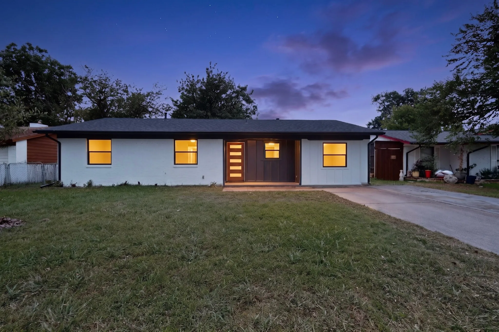 Single Family Residence For Sale in Dallas County , 4819 Navajo Trail, Balch Springs, Texas 75180, 4 Bedroom, 2 Bathroom, Garage spaces, 1,346 Sqft, built in 1966, mls#21314985, Real Estate Agent in Balch Springs, Homes For Sale in Dallas county, Homes For Sale in Balch Springs, Realtor in Balch Springs Texas, Real Estate Brokerage Independent Realty Texas, Luminita Cordes Realtor
