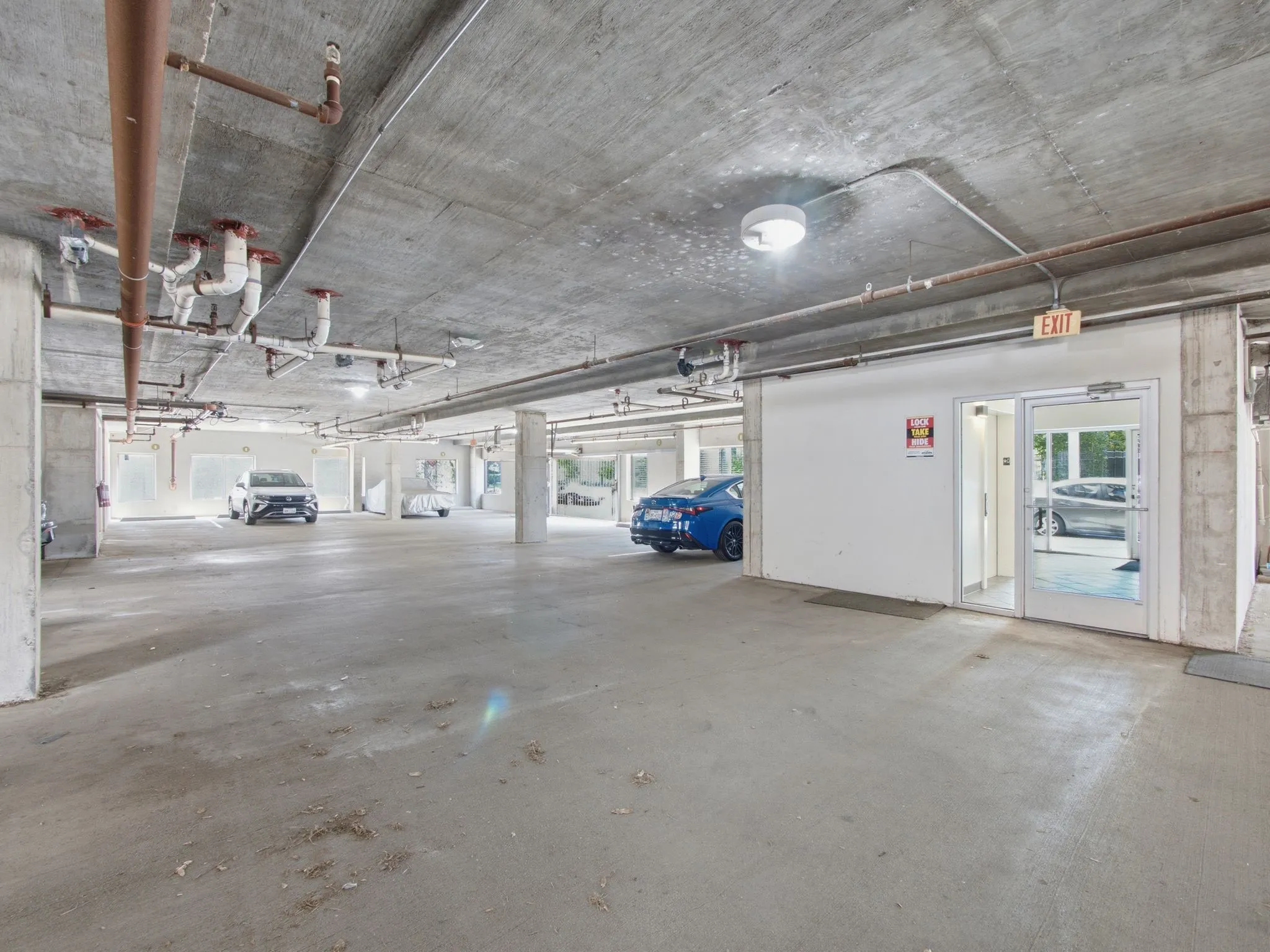 Condominium For Sale in Dallas County , 3015 Bryan Street 2F, Dallas, Texas 75204, 1 Bedroom, 2 Bathroom, 2 Garage spaces, 933 Sqft, built in 2004, mls#21314976, Real Estate Agent in Dallas, Homes For Sale in Dallas county, Homes For Sale in Dallas, Realtor in Dallas Texas, Real Estate Brokerage Independent Realty Texas, Luminita Cordes Realtor