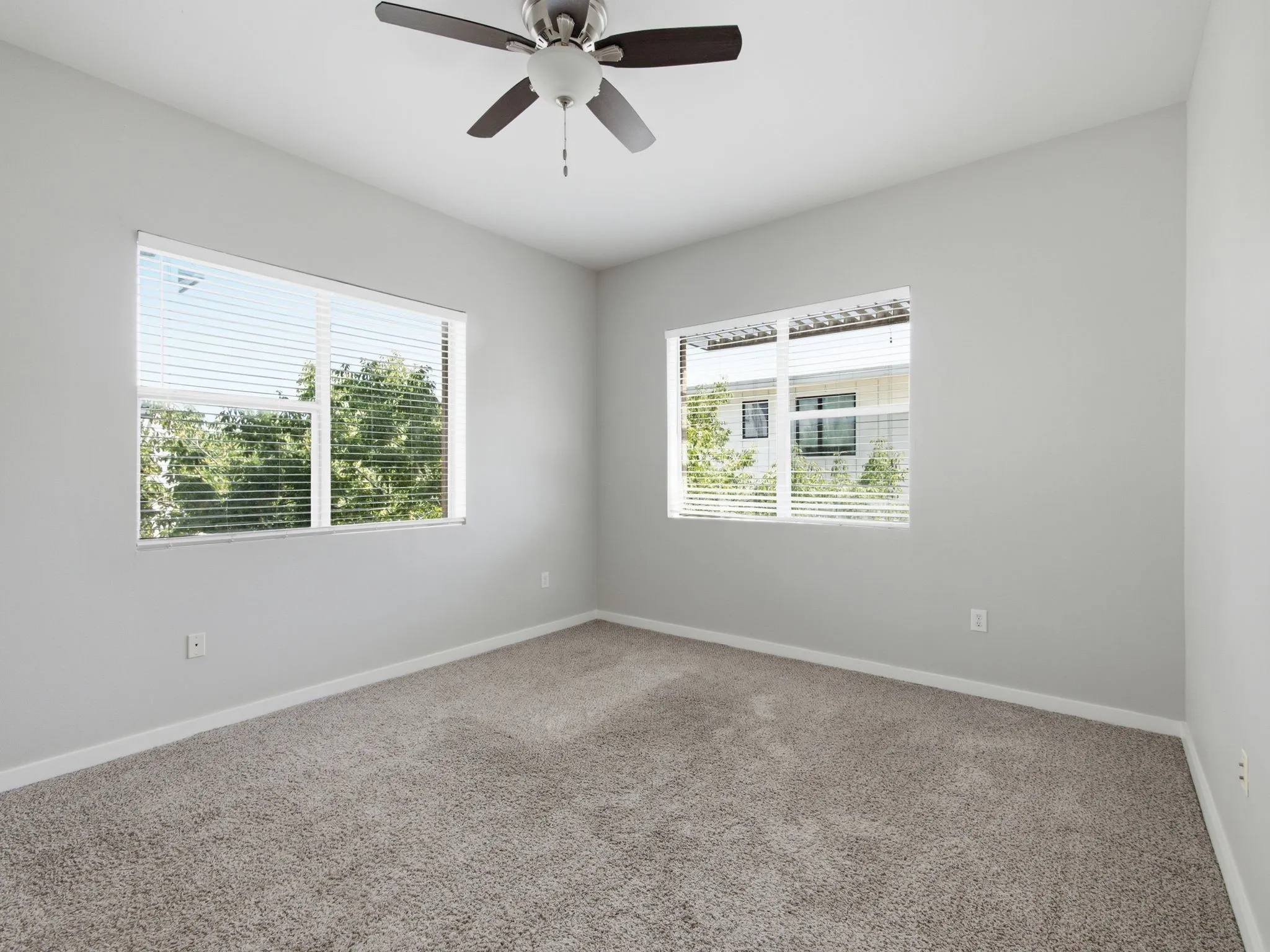 Condominium For Sale in Dallas County , 3015 Bryan Street 2F, Dallas, Texas 75204, 1 Bedroom, 2 Bathroom, 2 Garage spaces, 933 Sqft, built in 2004, mls#21314976, Real Estate Agent in Dallas, Homes For Sale in Dallas county, Homes For Sale in Dallas, Realtor in Dallas Texas, Real Estate Brokerage Independent Realty Texas, Luminita Cordes Realtor