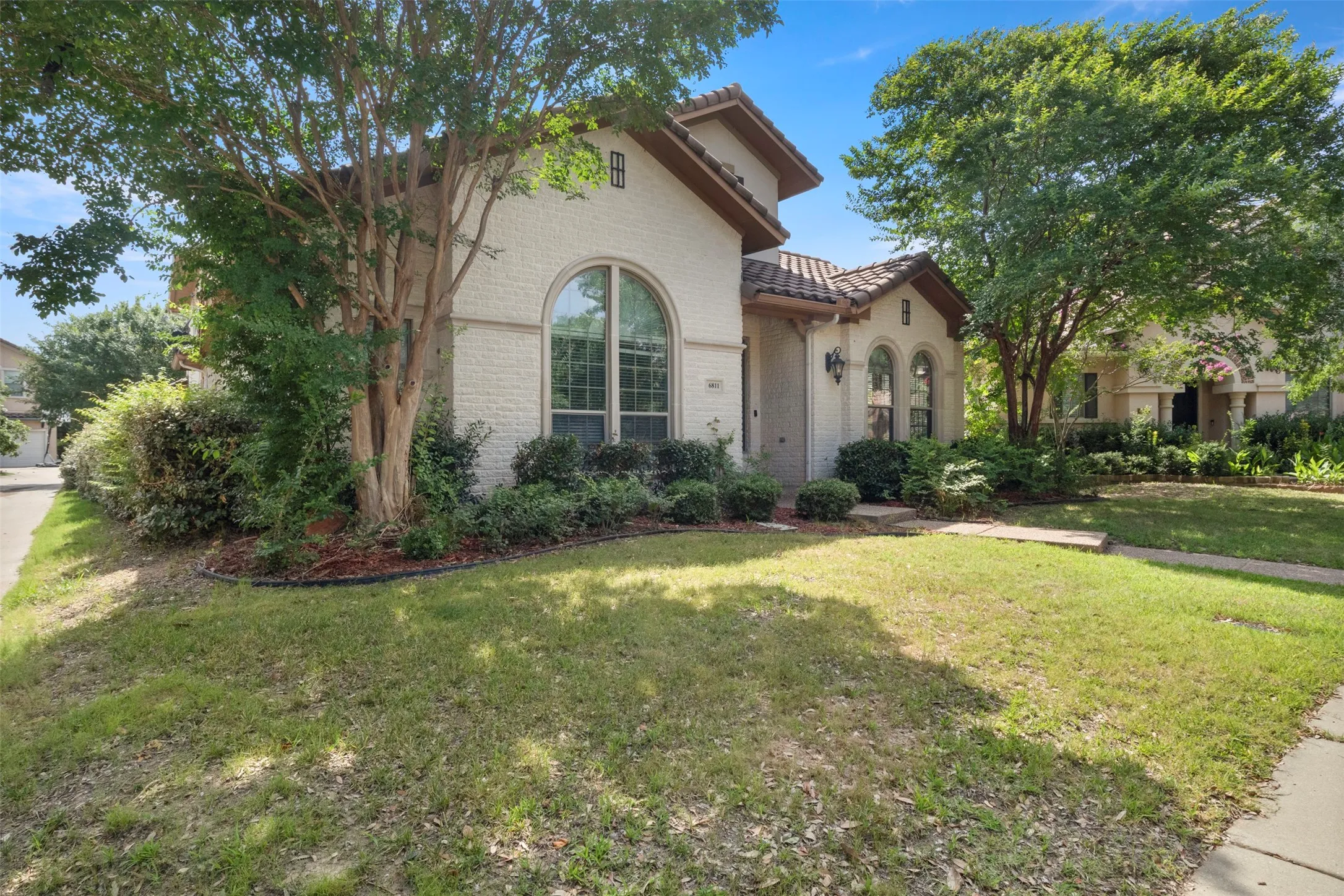 Single Family Residence For Sale in Dallas County , 6811 San Fernando, Irving, Texas 75039, 4 Bedroom, 3 Bathroom, 2 Garage spaces, 2,857 Sqft, built in 2005, mls#21300749, Real Estate Agent in Irving, Homes For Sale in Dallas county, Homes For Sale in Irving, Realtor in Irving Texas, Real Estate Brokerage Independent Realty Texas, Luminita Cordes Realtor