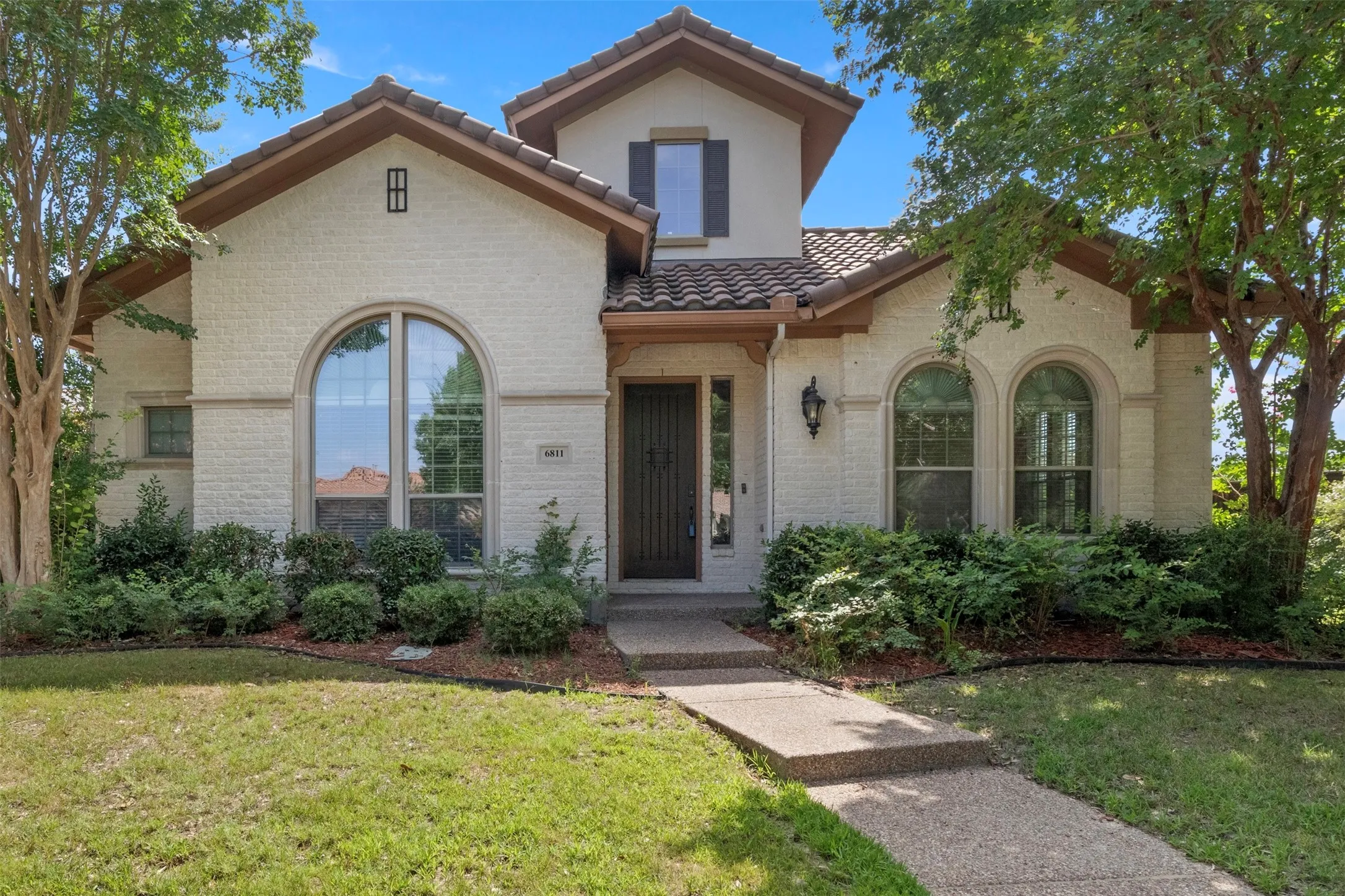 Single Family Residence For Sale in Dallas County , 6811 San Fernando, Irving, Texas 75039, 4 Bedroom, 3 Bathroom, 2 Garage spaces, 2,857 Sqft, built in 2005, mls#21300749, Real Estate Agent in Irving, Homes For Sale in Dallas county, Homes For Sale in Irving, Realtor in Irving Texas, Real Estate Brokerage Independent Realty Texas, Luminita Cordes Realtor