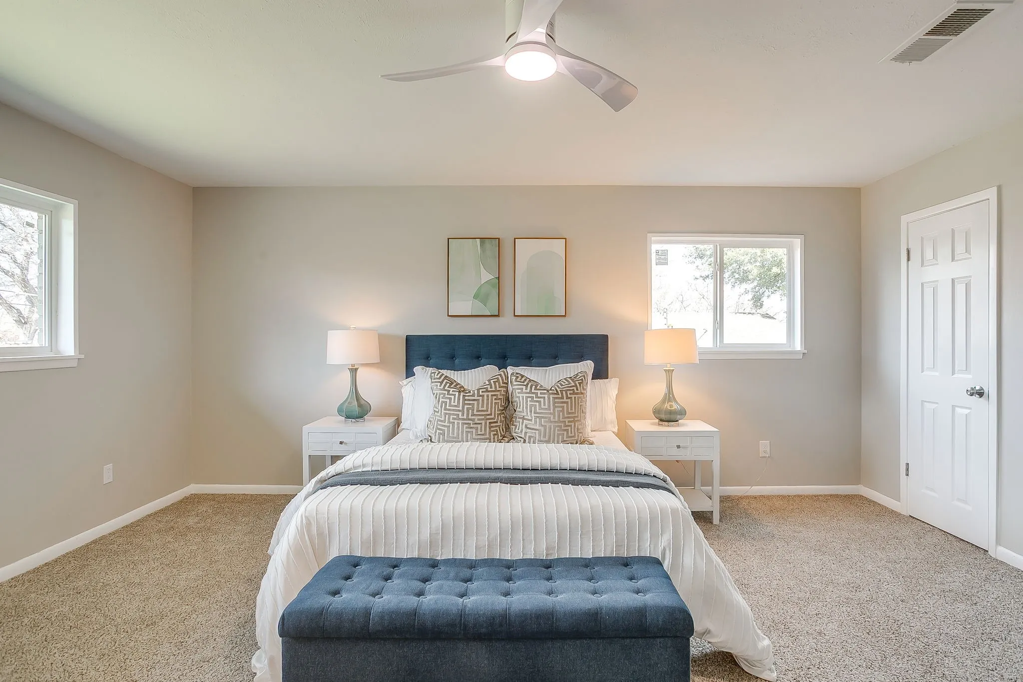 Single Family Residence For Rent in Tarrant County , 6940 Bal Lake Drive, Fort Worth, Texas 76116, 3 Bedroom, 2 Bathroom, 2 Garage spaces, 2,343 Sqft, built in 1966, mls#21312586, Real Estate Agent in Fort Worth, Homes For Rent in Tarrant county, Homes For Rent in Fort Worth, Realtor in Fort Worth Texas, Real Estate Brokerage Independent Realty Texas, Luminita Cordes Realtor