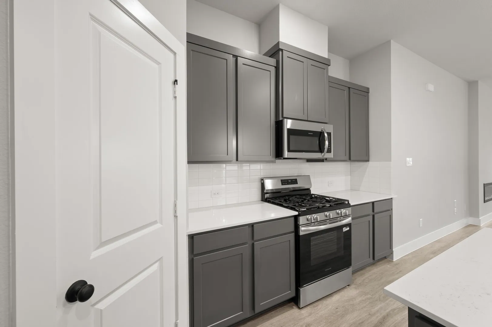 7412 Summer Sunset- Kitchen-2