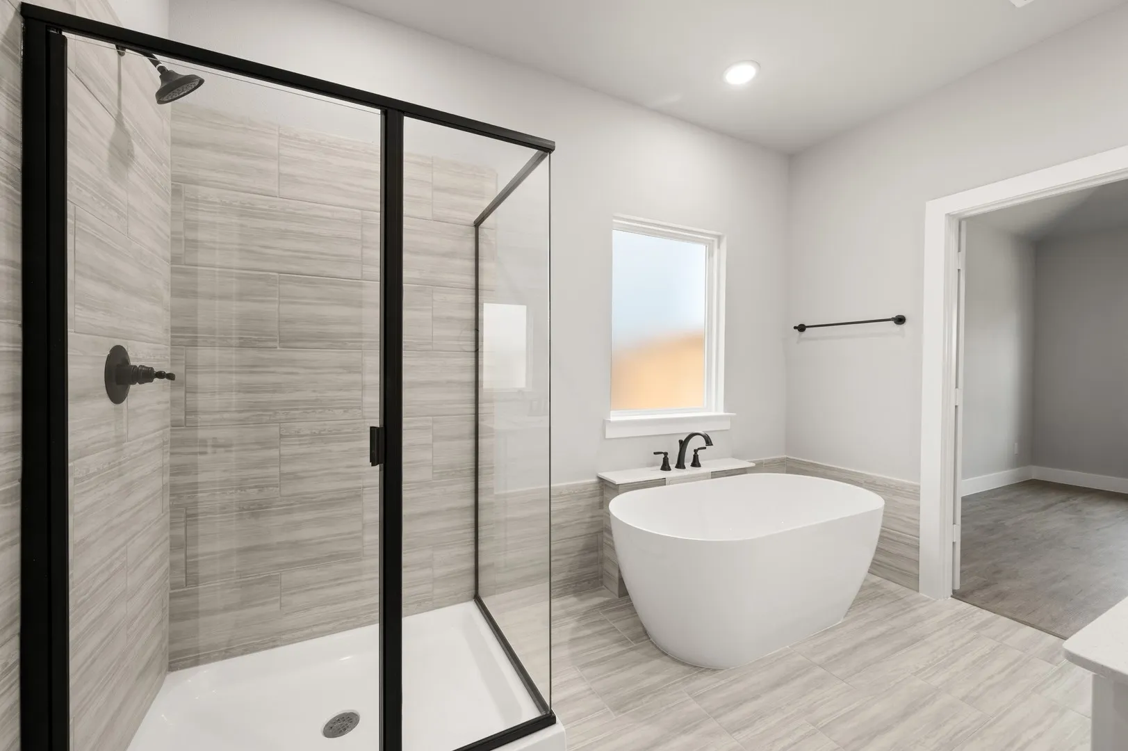 7412 Summer Sunset- Primary Suite-5