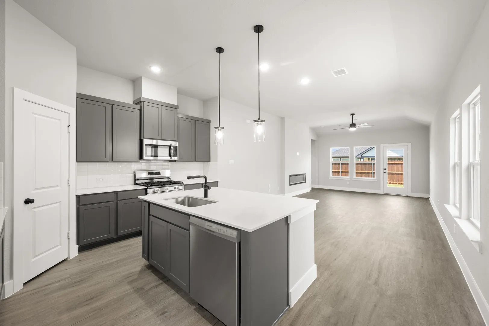 7412 Summer Sunset- Kitchen-1