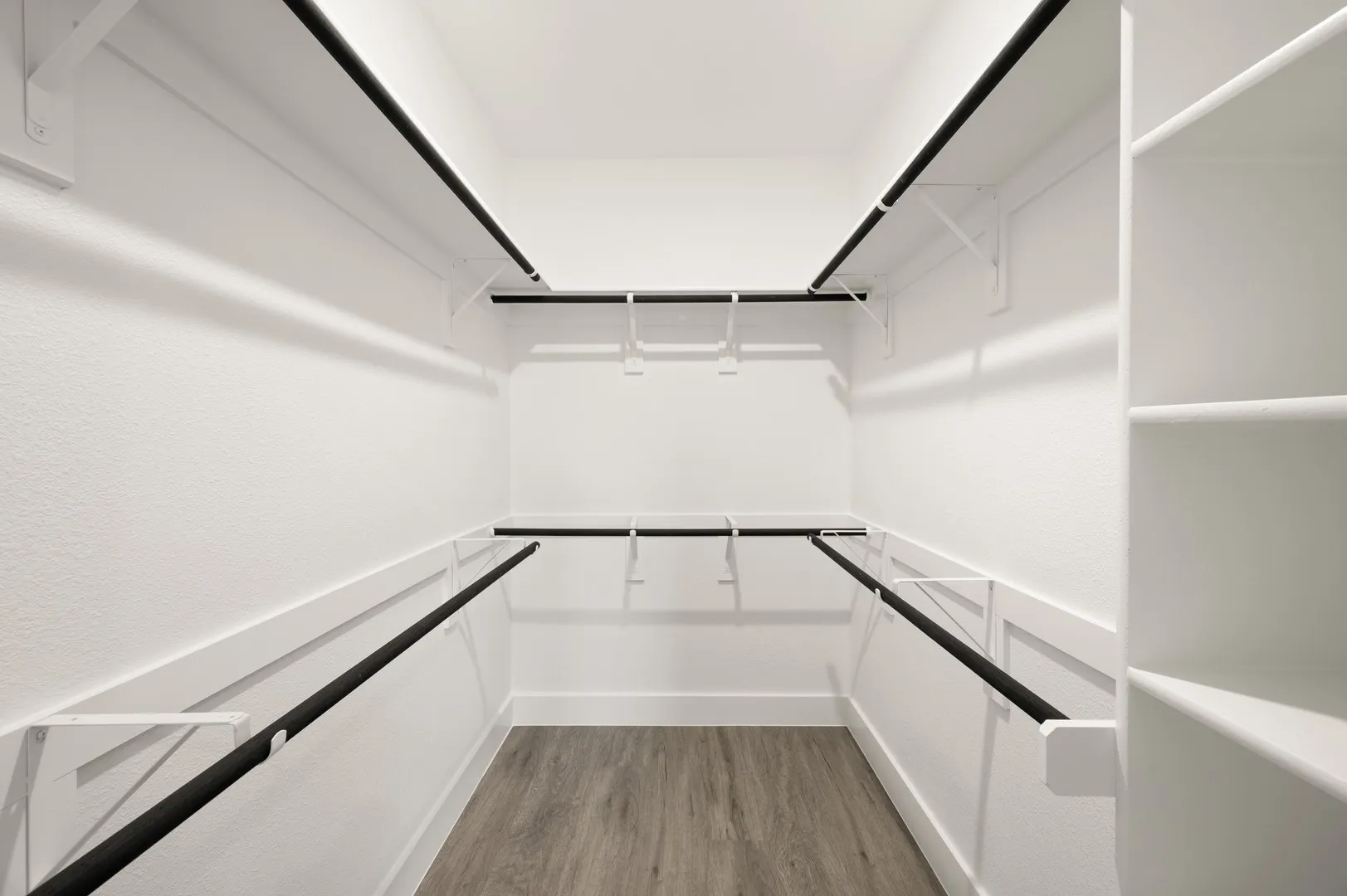 7412 Summer Sunset- Primary Suite-3