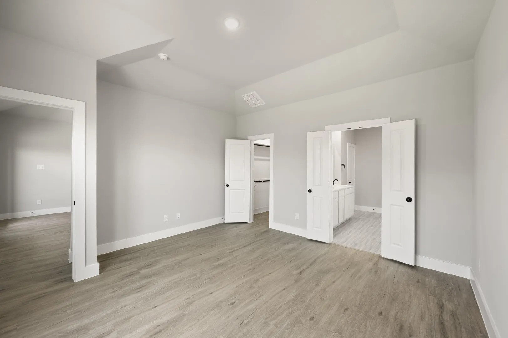 7412 Summer Sunset- Primary Suite-1