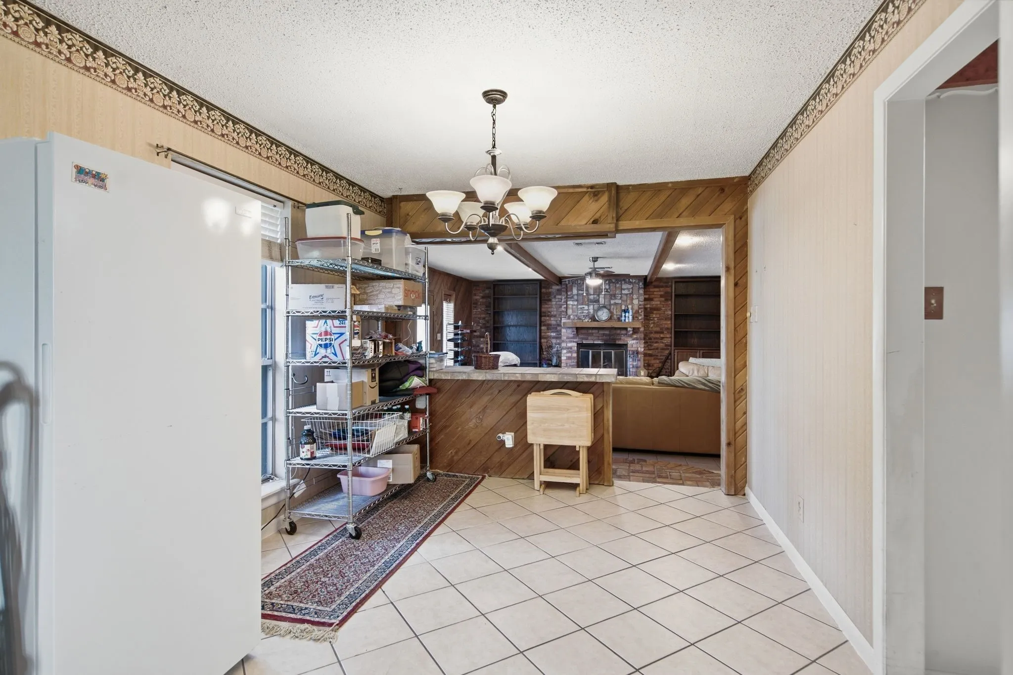 Single Family Residence For Sale in Fannin County , 4574 N State Highway 121, Bonham, Texas 75418, 3 Bedroom, 2 Bathroom, Garage spaces, 2,005 Sqft, built in 1971, mls#21313853, Real Estate Agent in Bonham, Homes For Sale in Fannin county, Homes For Sale in Bonham, Realtor in Bonham Texas, Real Estate Brokerage Independent Realty Texas, Luminita Cordes Realtor