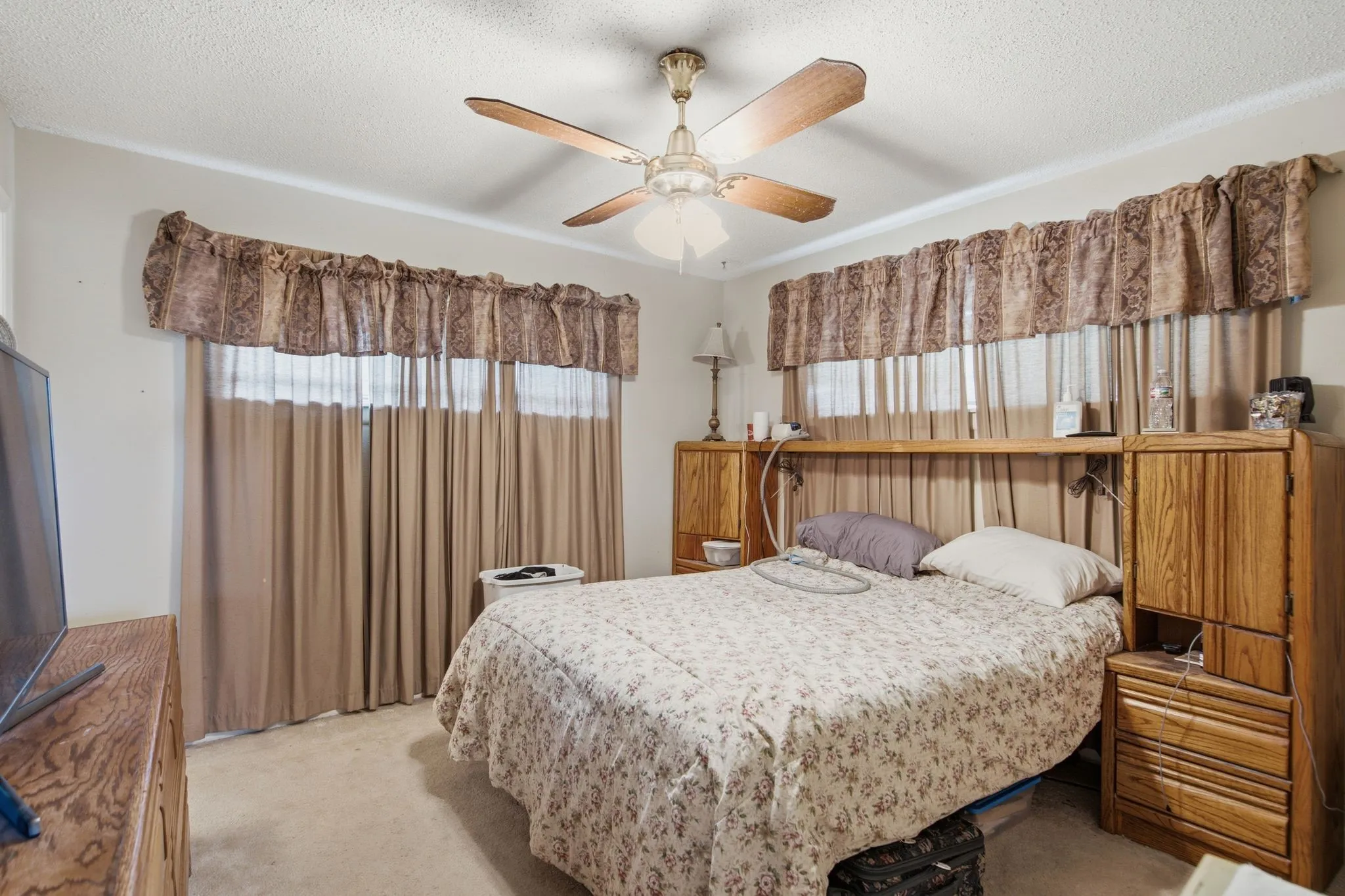 Single Family Residence For Sale in Fannin County , 4574 N State Highway 121, Bonham, Texas 75418, 3 Bedroom, 2 Bathroom, Garage spaces, 2,005 Sqft, built in 1971, mls#21313853, Real Estate Agent in Bonham, Homes For Sale in Fannin county, Homes For Sale in Bonham, Realtor in Bonham Texas, Real Estate Brokerage Independent Realty Texas, Luminita Cordes Realtor