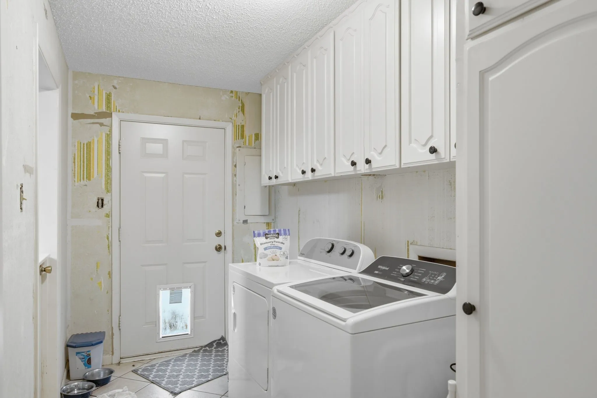 Single Family Residence For Sale in Fannin County , 4574 N State Highway 121, Bonham, Texas 75418, 3 Bedroom, 2 Bathroom, Garage spaces, 2,005 Sqft, built in 1971, mls#21313853, Real Estate Agent in Bonham, Homes For Sale in Fannin county, Homes For Sale in Bonham, Realtor in Bonham Texas, Real Estate Brokerage Independent Realty Texas, Luminita Cordes Realtor