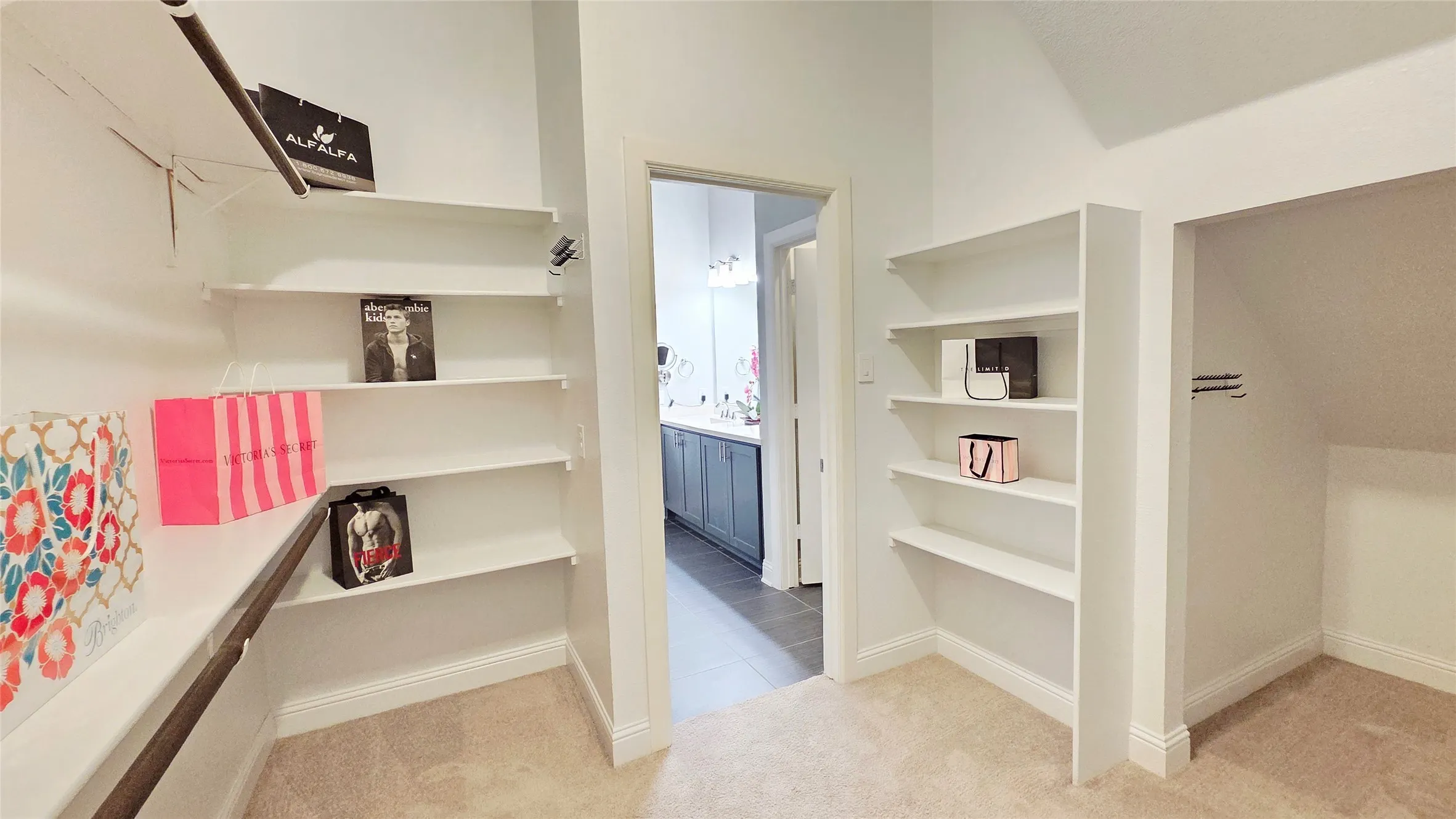 Single Family Residence For Sale in Dallas County , 2232 W Dutch Drive, Richardson, Texas 75080, 4 Bedroom, 4 Bathroom, 2 Garage spaces, 2,795 Sqft, built in 2014, mls#21312939, Real Estate Agent in Richardson, Homes For Sale in Dallas county, Homes For Sale in Richardson, Realtor in Richardson Texas, Real Estate Brokerage Independent Realty Texas, Luminita Cordes Realtor