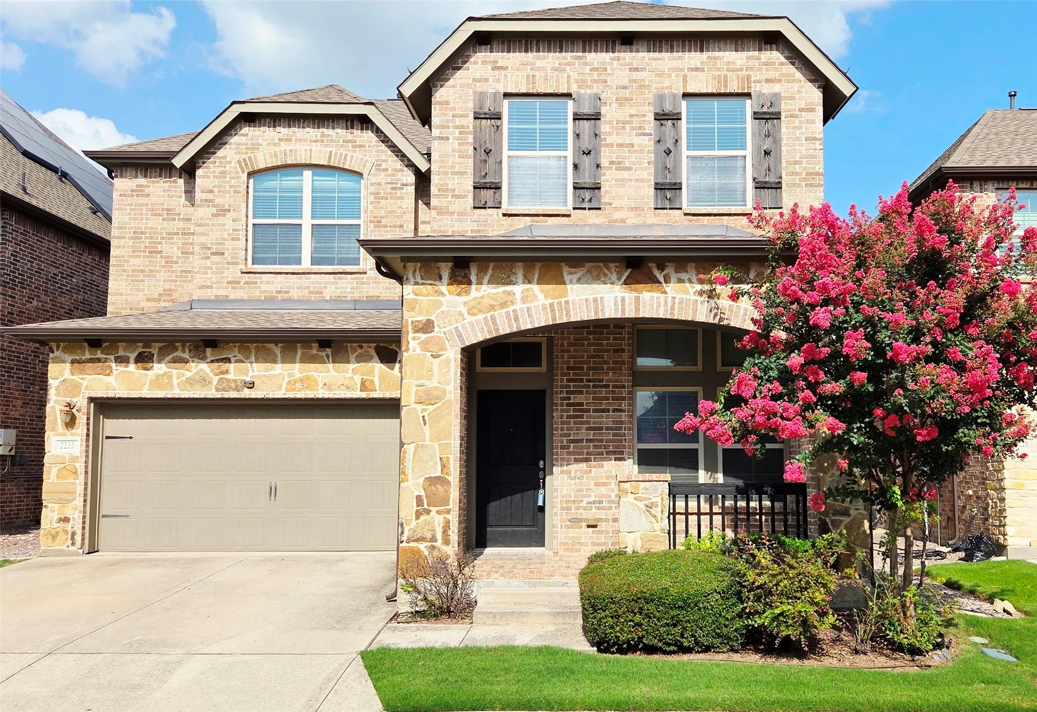 Single Family Residence For Sale in Dallas County , 2232 W Dutch Drive, Richardson, Texas 75080, 4 Bedroom, 4 Bathroom, 2 Garage spaces, 2,795 Sqft, built in 2014, mls#21312939, Real Estate Agent in Richardson, Homes For Sale in Dallas county, Homes For Sale in Richardson, Realtor in Richardson Texas, Real Estate Brokerage Independent Realty Texas, Luminita Cordes Realtor