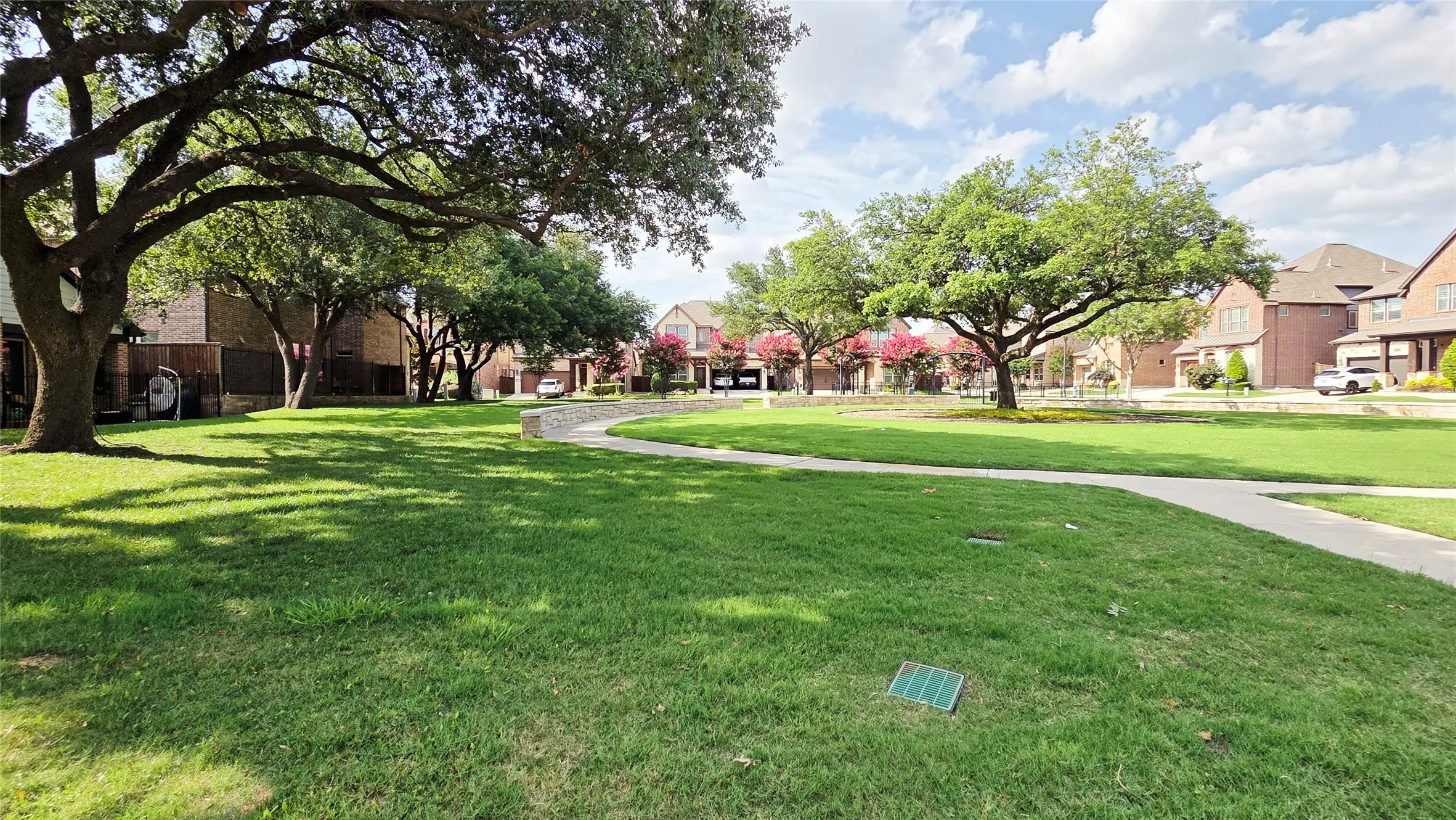 Single Family Residence For Sale in Dallas County , 2232 W Dutch Drive, Richardson, Texas 75080, 4 Bedroom, 4 Bathroom, 2 Garage spaces, 2,795 Sqft, built in 2014, mls#21312939, Real Estate Agent in Richardson, Homes For Sale in Dallas county, Homes For Sale in Richardson, Realtor in Richardson Texas, Real Estate Brokerage Independent Realty Texas, Luminita Cordes Realtor