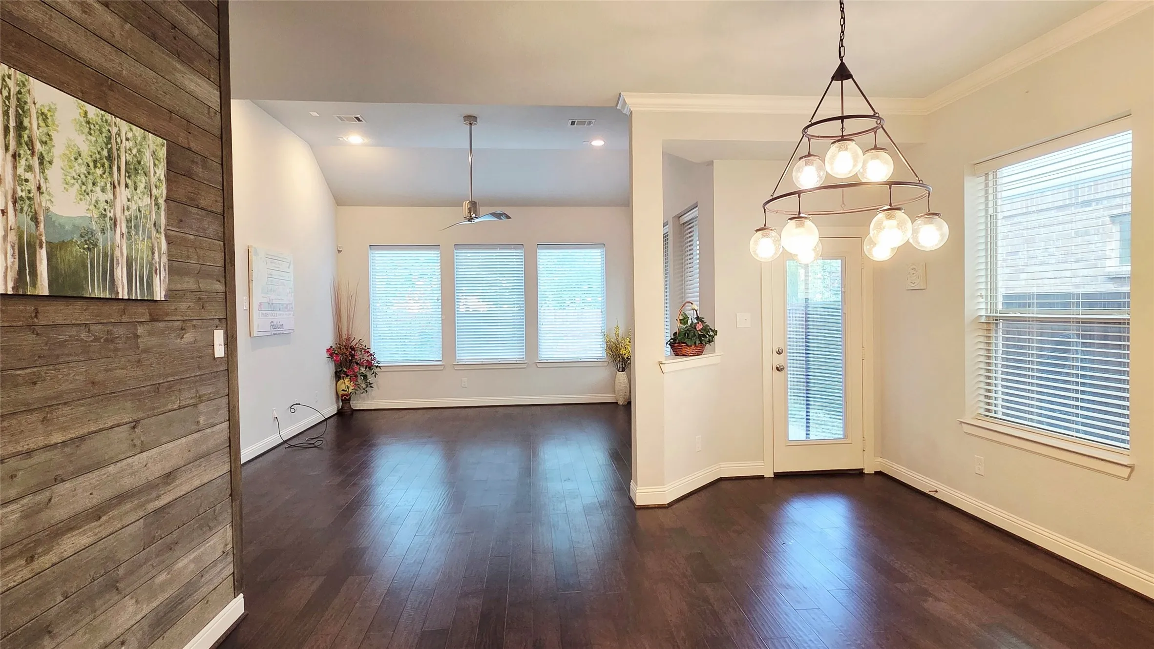 Single Family Residence For Sale in Dallas County , 2232 W Dutch Drive, Richardson, Texas 75080, 4 Bedroom, 4 Bathroom, 2 Garage spaces, 2,795 Sqft, built in 2014, mls#21312939, Real Estate Agent in Richardson, Homes For Sale in Dallas county, Homes For Sale in Richardson, Realtor in Richardson Texas, Real Estate Brokerage Independent Realty Texas, Luminita Cordes Realtor