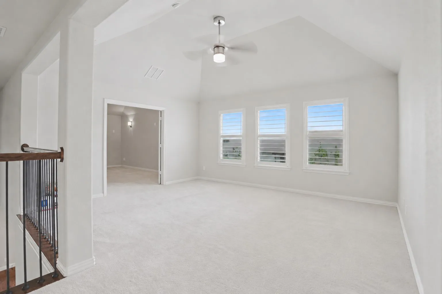 Single Family Residence For Sale in Tarrant County , 3801 Plum Vista Place, Arlington, Texas 76005, 4 Bedroom, 4 Bathroom, 2 Garage spaces, 3,850 Sqft, built in 2013, mls#21310870, Real Estate Agent in Arlington, Homes For Sale in Tarrant county, Homes For Sale in Arlington, Realtor in Arlington Texas, Real Estate Brokerage Independent Realty Texas, Luminita Cordes Realtor