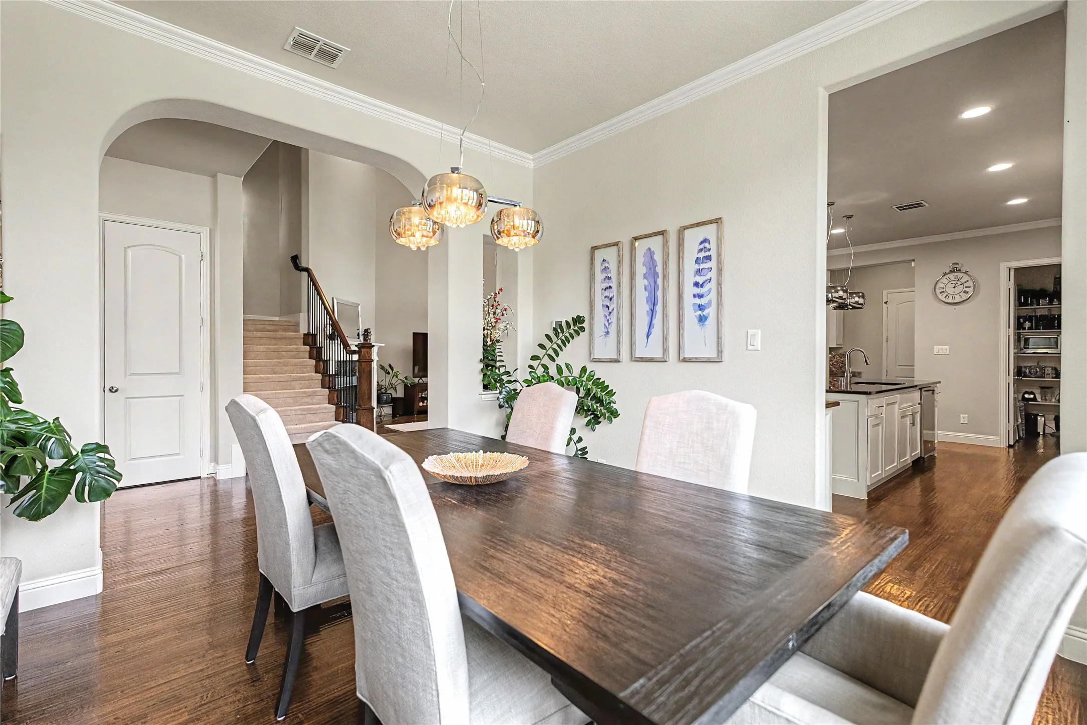 Single Family Residence For Sale in Tarrant County , 3801 Plum Vista Place, Arlington, Texas 76005, 4 Bedroom, 4 Bathroom, 2 Garage spaces, 3,850 Sqft, built in 2013, mls#21310870, Real Estate Agent in Arlington, Homes For Sale in Tarrant county, Homes For Sale in Arlington, Realtor in Arlington Texas, Real Estate Brokerage Independent Realty Texas, Luminita Cordes Realtor