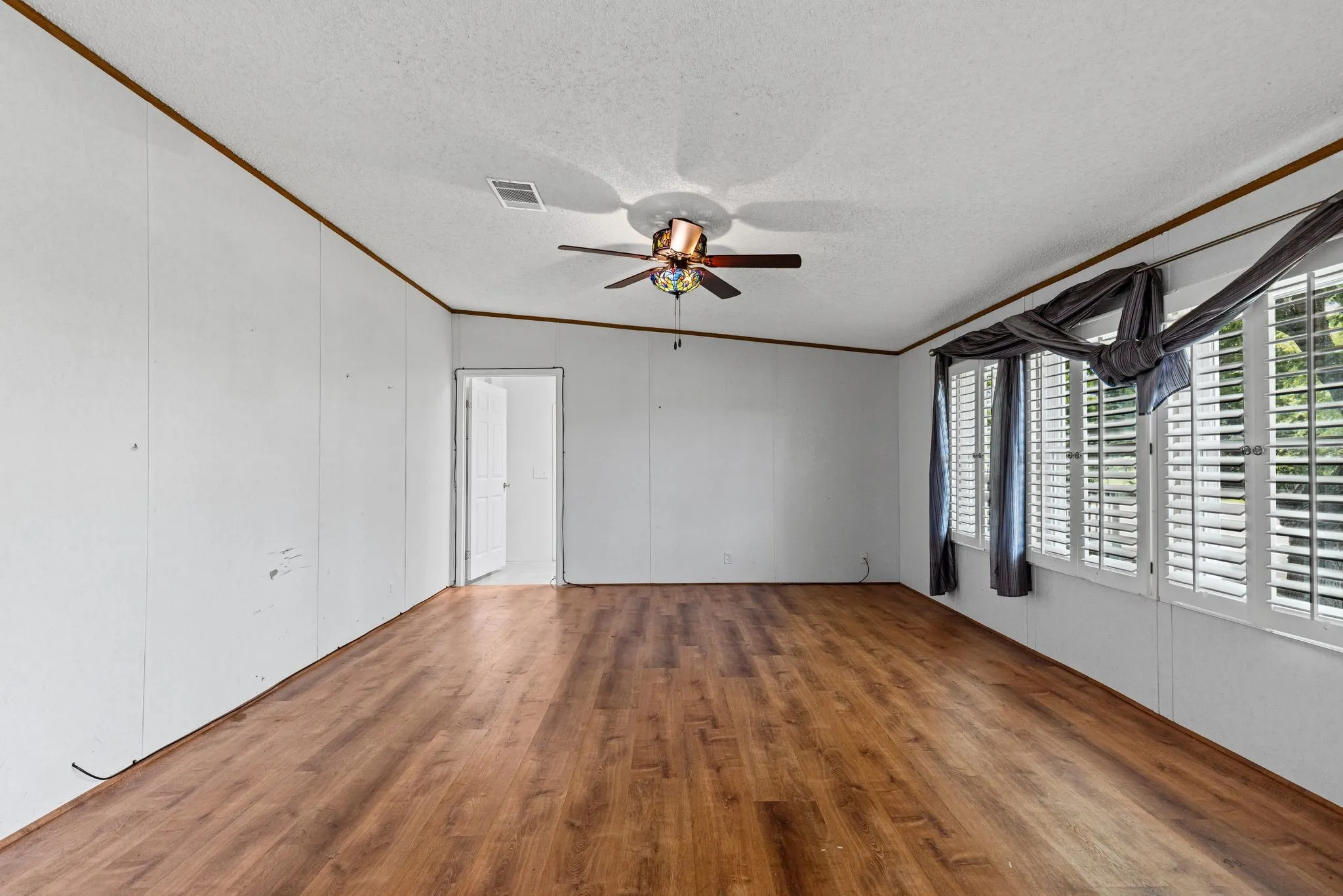 Mobile Home For Sale in Hunt County , 686 FM 1903, Greenville, Texas 75402, 4 Bedroom, 2 Bathroom, Garage spaces, 2,880 Sqft, built in 2002, mls#21315026, Real Estate Agent in Greenville, Homes For Sale in Hunt county, Homes For Sale in Greenville, Realtor in Greenville Texas, Real Estate Brokerage Independent Realty Texas, Luminita Cordes Realtor