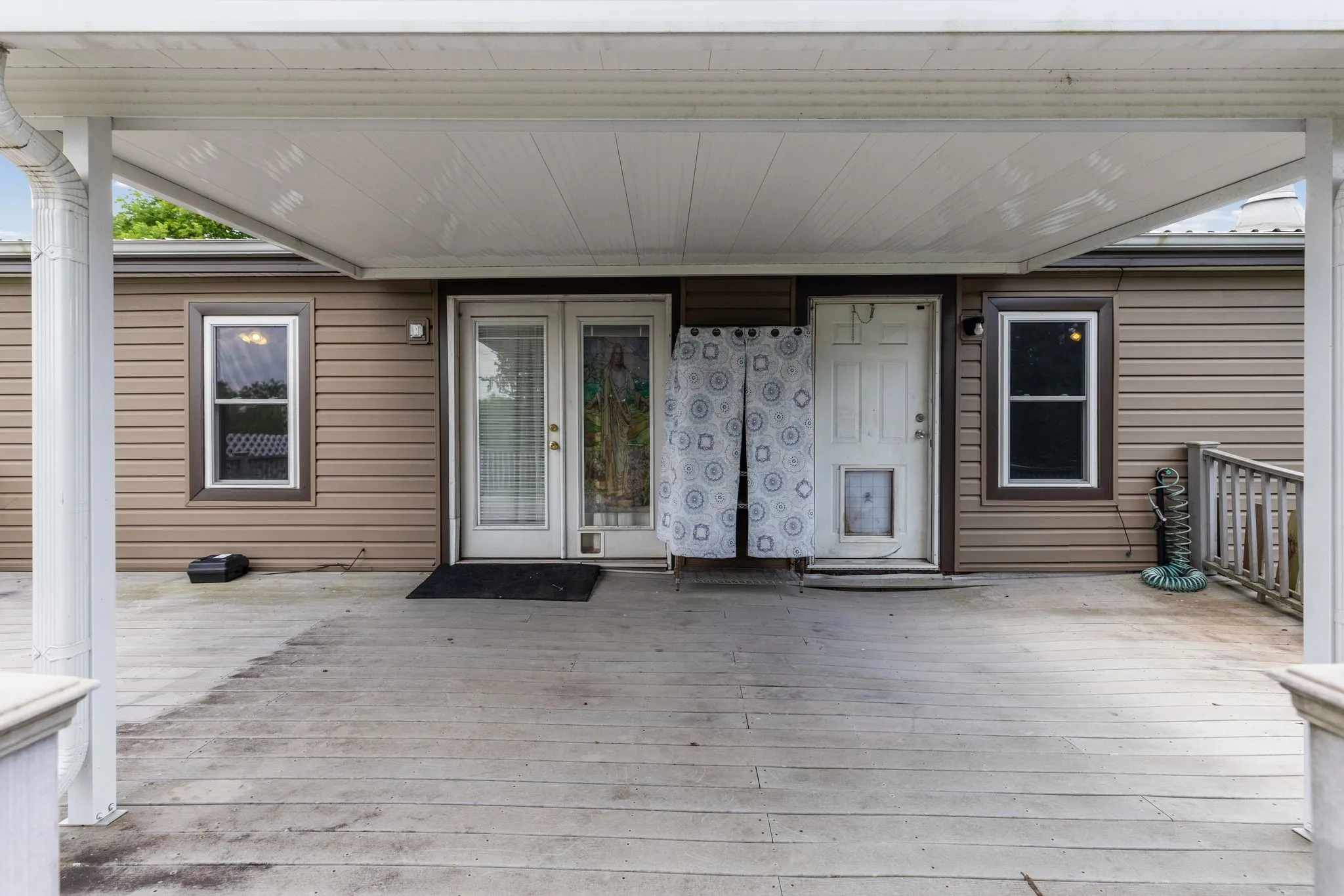 Mobile Home For Sale in Hunt County , 686 FM 1903, Greenville, Texas 75402, 4 Bedroom, 2 Bathroom, Garage spaces, 2,880 Sqft, built in 2002, mls#21315026, Real Estate Agent in Greenville, Homes For Sale in Hunt county, Homes For Sale in Greenville, Realtor in Greenville Texas, Real Estate Brokerage Independent Realty Texas, Luminita Cordes Realtor