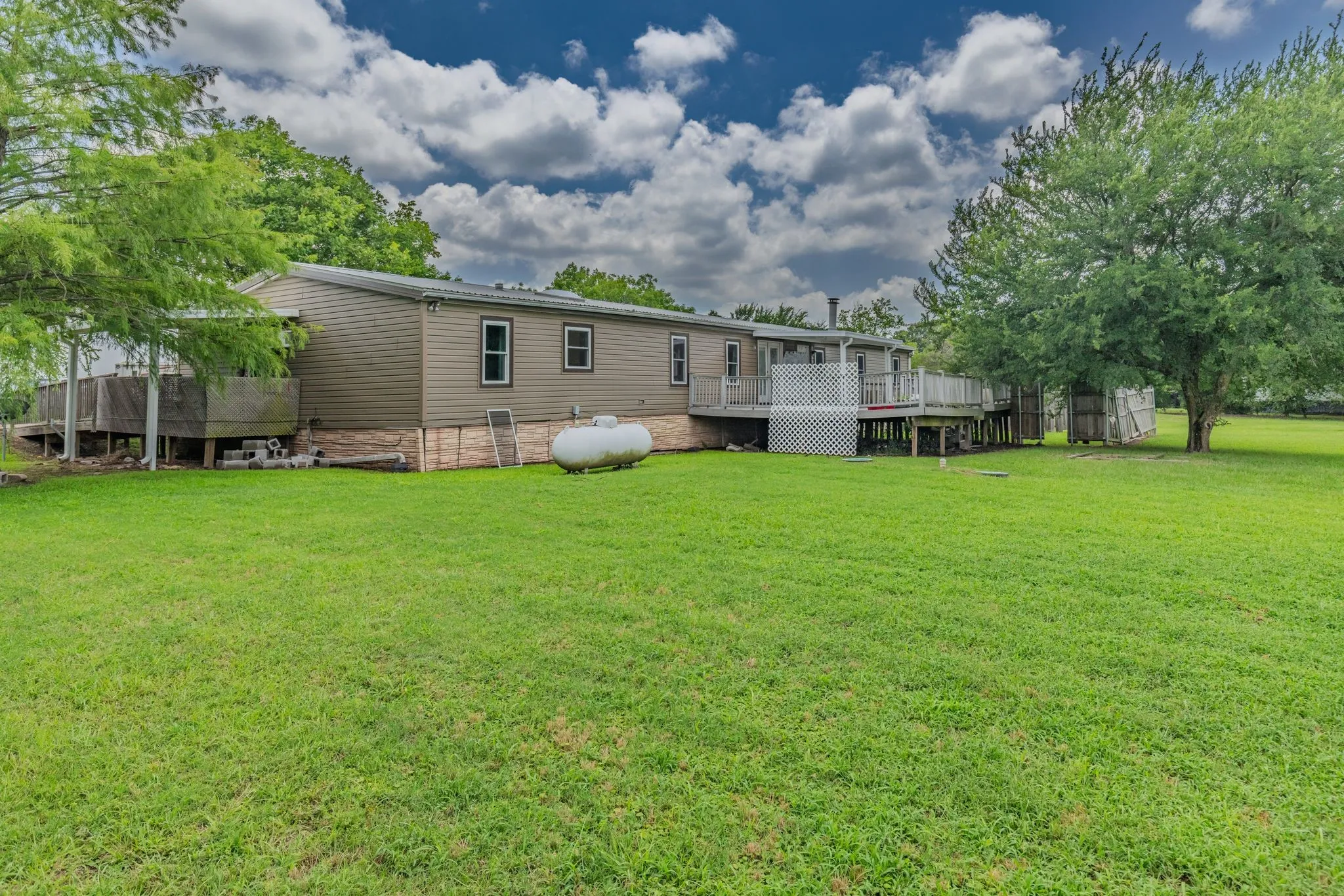 Mobile Home For Sale in Hunt County , 686 FM 1903, Greenville, Texas 75402, 4 Bedroom, 2 Bathroom, Garage spaces, 2,880 Sqft, built in 2002, mls#21315026, Real Estate Agent in Greenville, Homes For Sale in Hunt county, Homes For Sale in Greenville, Realtor in Greenville Texas, Real Estate Brokerage Independent Realty Texas, Luminita Cordes Realtor