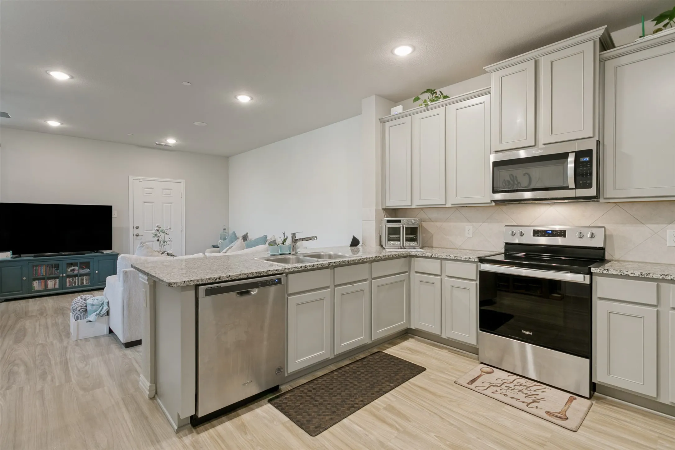 Open Kitchen