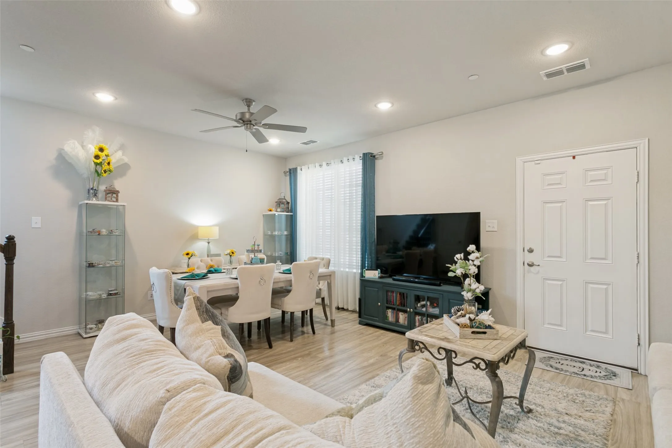 Open Living Area