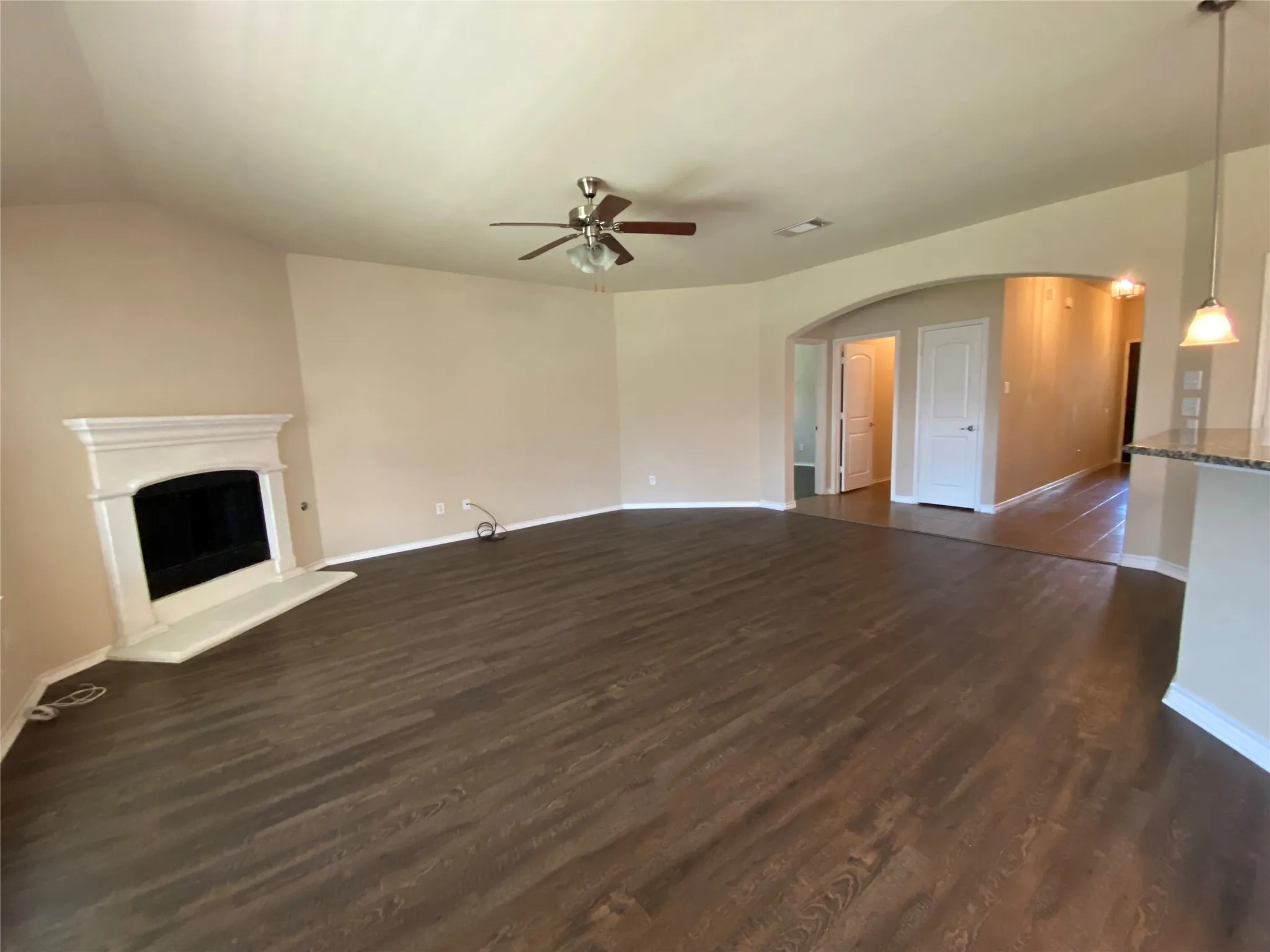 Single Family Residence For Rent in Denton County , 848 Lake Forest Trail, Little Elm, Texas 75068, 3 Bedroom, 2 Bathroom, 2 Garage spaces, 1,868 Sqft, built in 2011, mls#21315049, Real Estate Agent in Little Elm, Homes For Rent in Denton county, Homes For Rent in Little Elm, Realtor in Little Elm Texas, Real Estate Brokerage Independent Realty Texas, Luminita Cordes Realtor