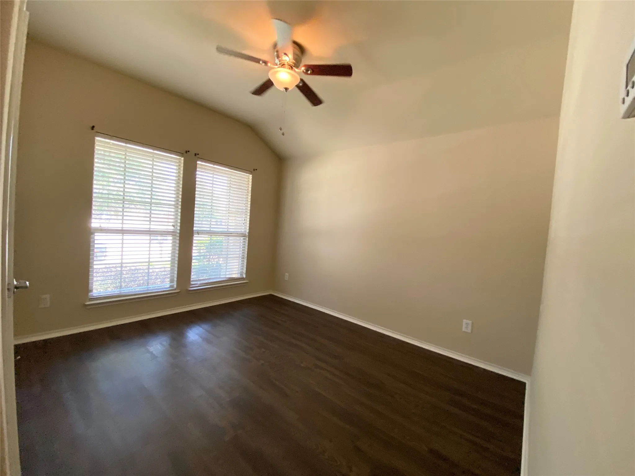 Single Family Residence For Rent in Denton County , 848 Lake Forest Trail, Little Elm, Texas 75068, 3 Bedroom, 2 Bathroom, 2 Garage spaces, 1,868 Sqft, built in 2011, mls#21315049, Real Estate Agent in Little Elm, Homes For Rent in Denton county, Homes For Rent in Little Elm, Realtor in Little Elm Texas, Real Estate Brokerage Independent Realty Texas, Luminita Cordes Realtor