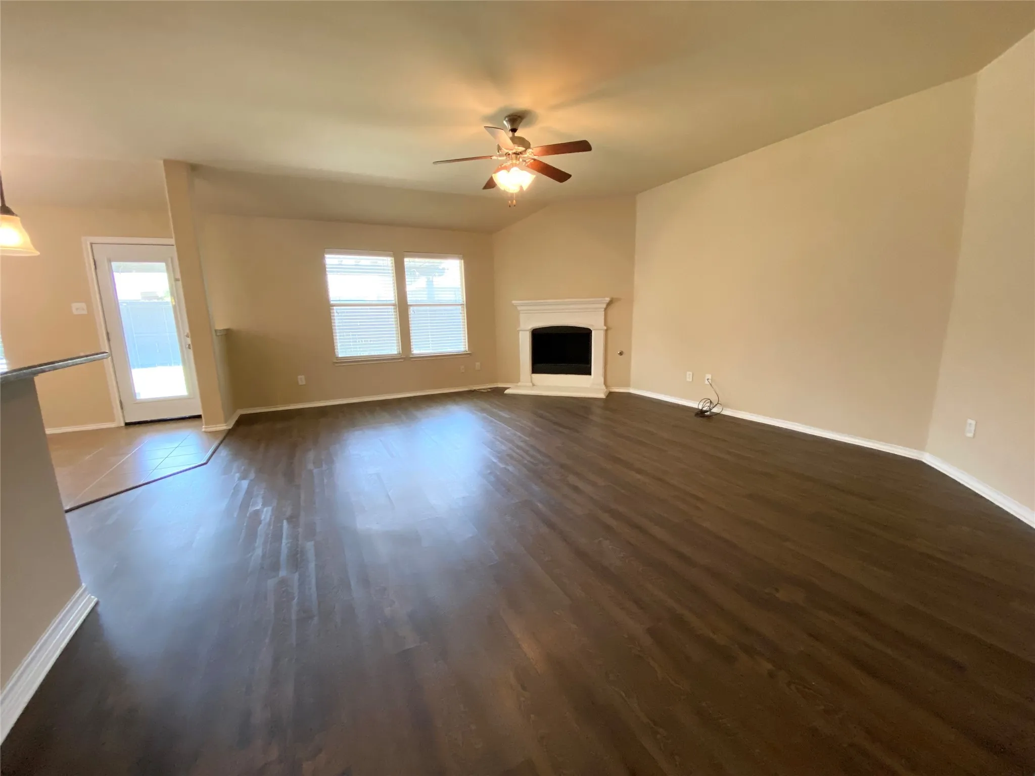 Single Family Residence For Rent in Denton County , 848 Lake Forest Trail, Little Elm, Texas 75068, 3 Bedroom, 2 Bathroom, 2 Garage spaces, 1,868 Sqft, built in 2011, mls#21315049, Real Estate Agent in Little Elm, Homes For Rent in Denton county, Homes For Rent in Little Elm, Realtor in Little Elm Texas, Real Estate Brokerage Independent Realty Texas, Luminita Cordes Realtor