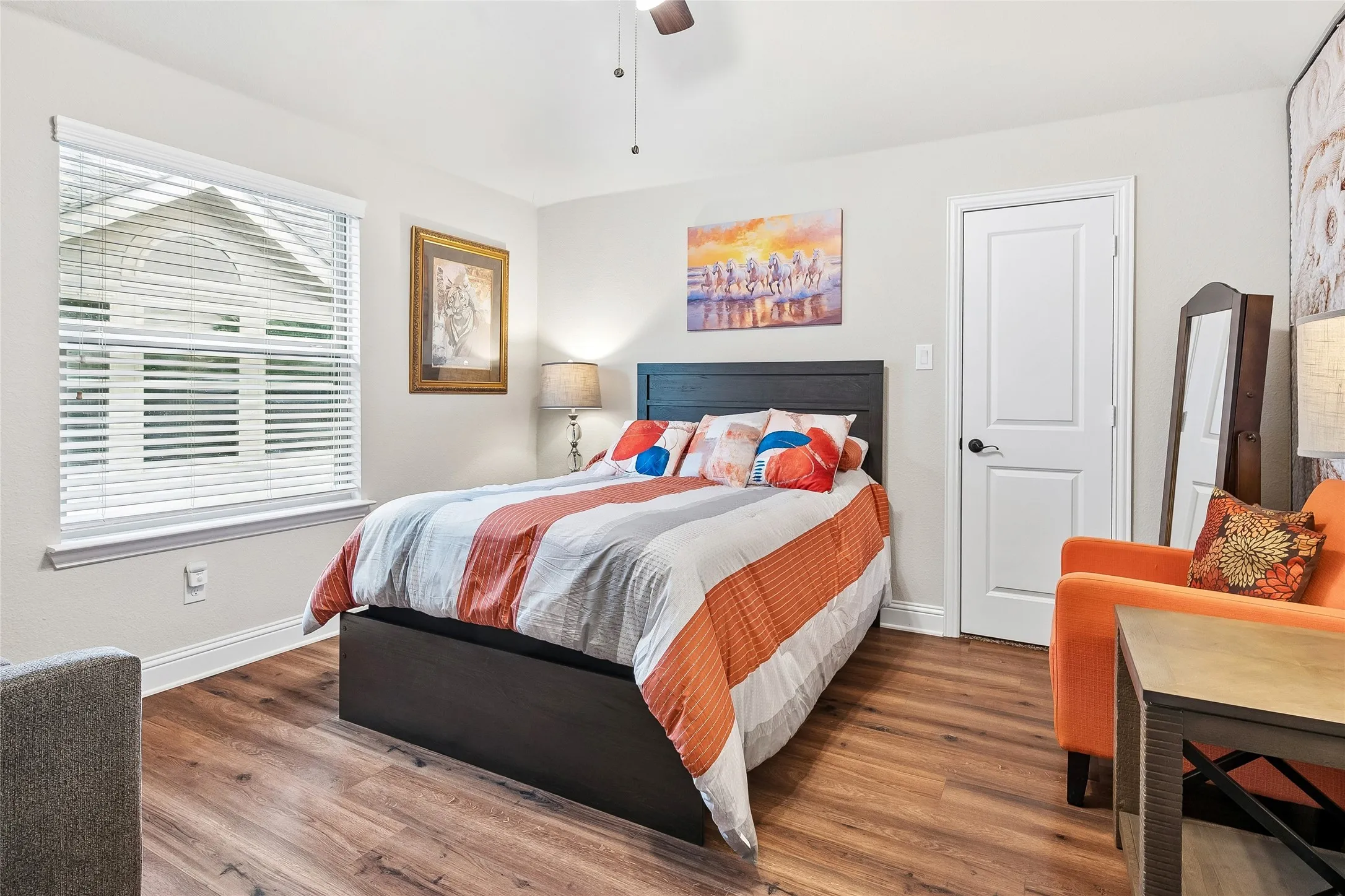 Fifth bedroom perfect for family or guests