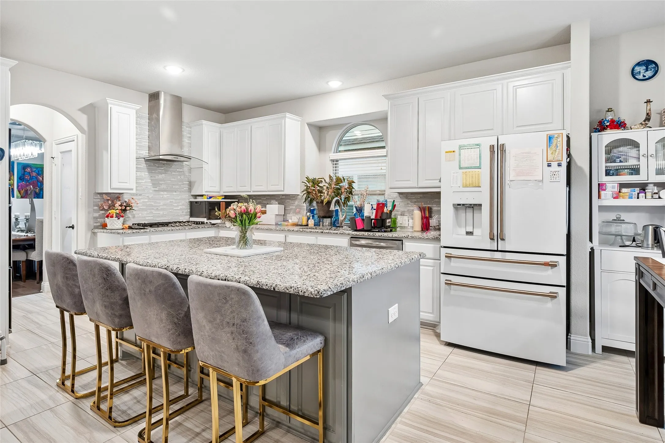 Fabulous gourmet kitchen with huge island