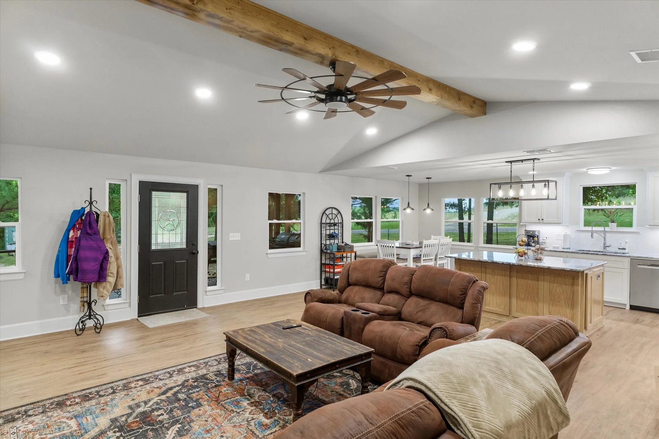 Single Family Residence For Sale in Smith County , 10344 Fm 16 W, Lindale, Texas 75771, 3 Bedroom, 3 Bathroom, 2 Garage spaces, 2,380 Sqft, built in 2024, mls#21315062, Real Estate Agent in Lindale, Homes For Sale in Smith county, Homes For Sale in Lindale, Realtor in Lindale Texas, Real Estate Brokerage Independent Realty Texas, Luminita Cordes Realtor