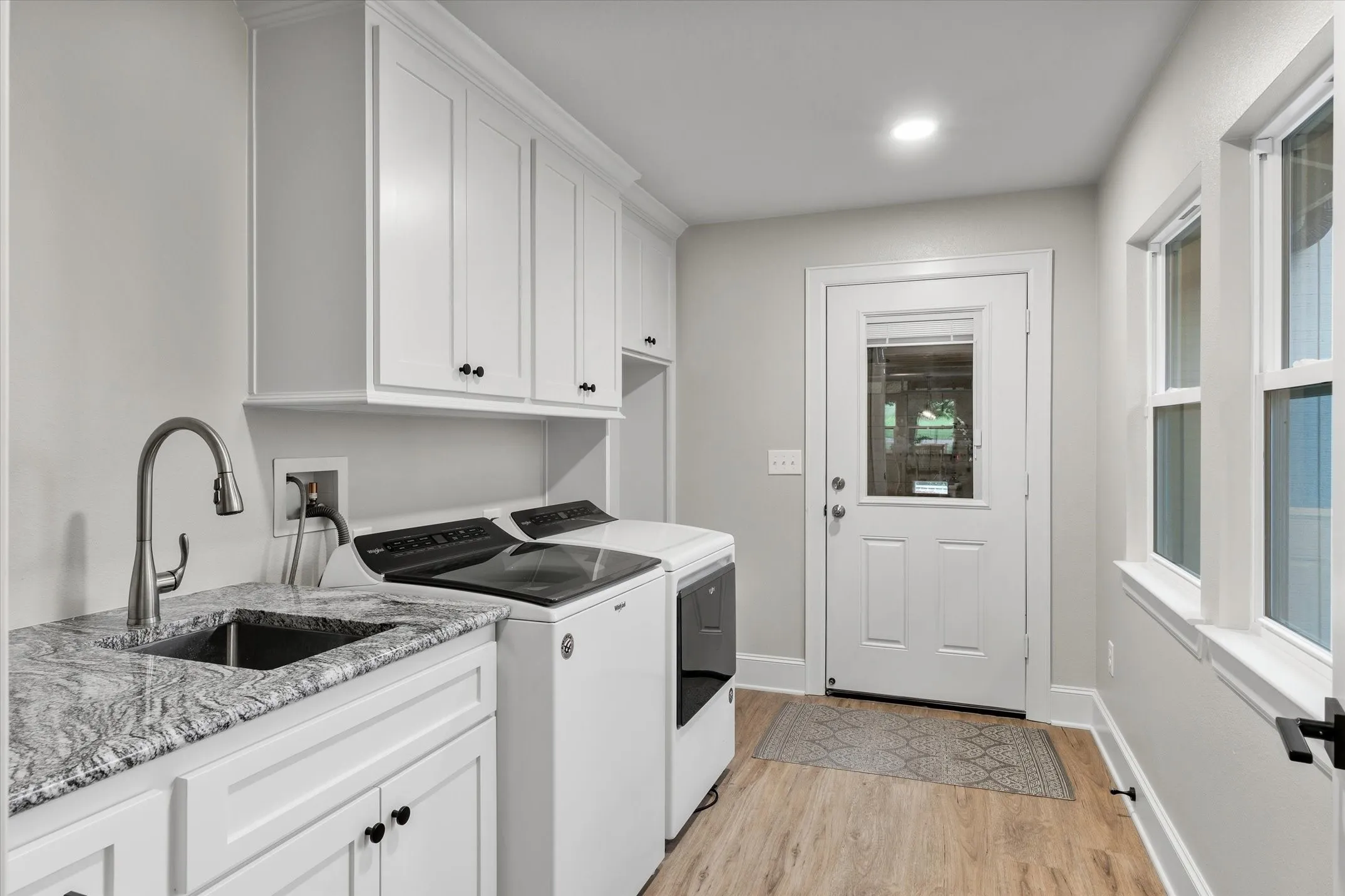 Single Family Residence For Sale in Smith County , 10344 Fm 16 W, Lindale, Texas 75771, 3 Bedroom, 3 Bathroom, 2 Garage spaces, 2,380 Sqft, built in 2024, mls#21315062, Real Estate Agent in Lindale, Homes For Sale in Smith county, Homes For Sale in Lindale, Realtor in Lindale Texas, Real Estate Brokerage Independent Realty Texas, Luminita Cordes Realtor