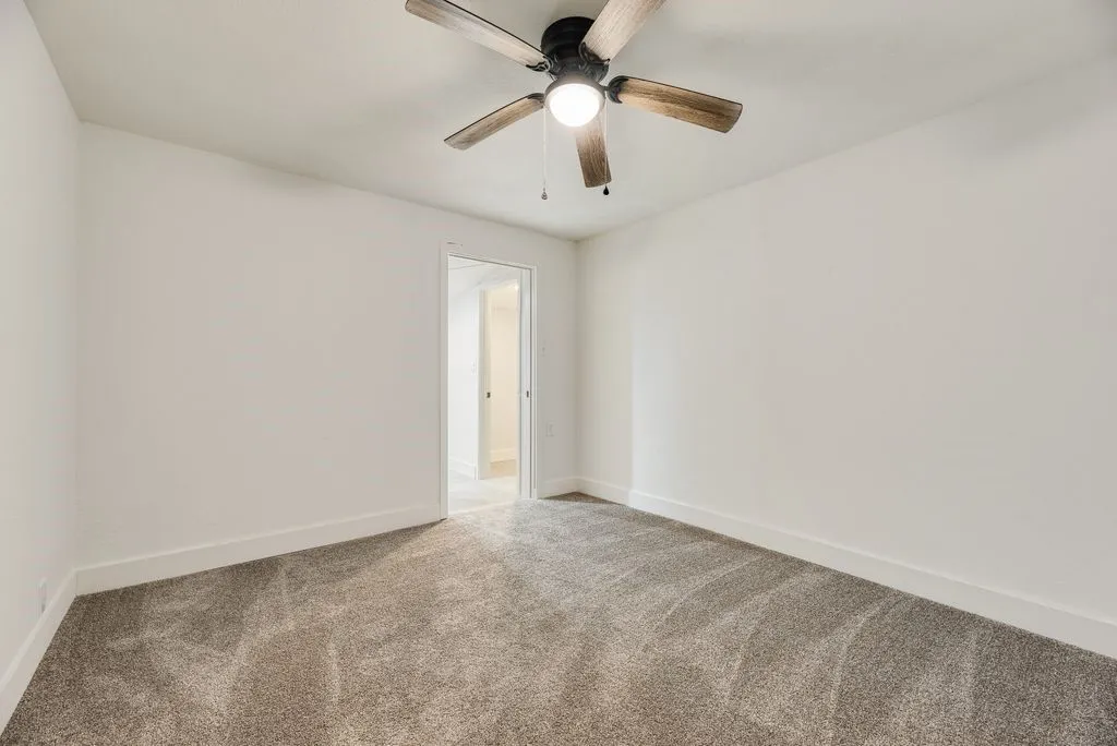 Single Family Residence For Sale in Van Zandt County , 635 Vz County Road 3829, Wills Point, Texas 75169, 3 Bedroom, 3 Bathroom, Garage spaces, 1,388 Sqft, built in 1951, mls#21312815, Real Estate Agent in Wills Point, Homes For Sale in Van Zandt county, Homes For Sale in Wills Point, Realtor in Wills Point Texas, Real Estate Brokerage Independent Realty Texas, Luminita Cordes Realtor