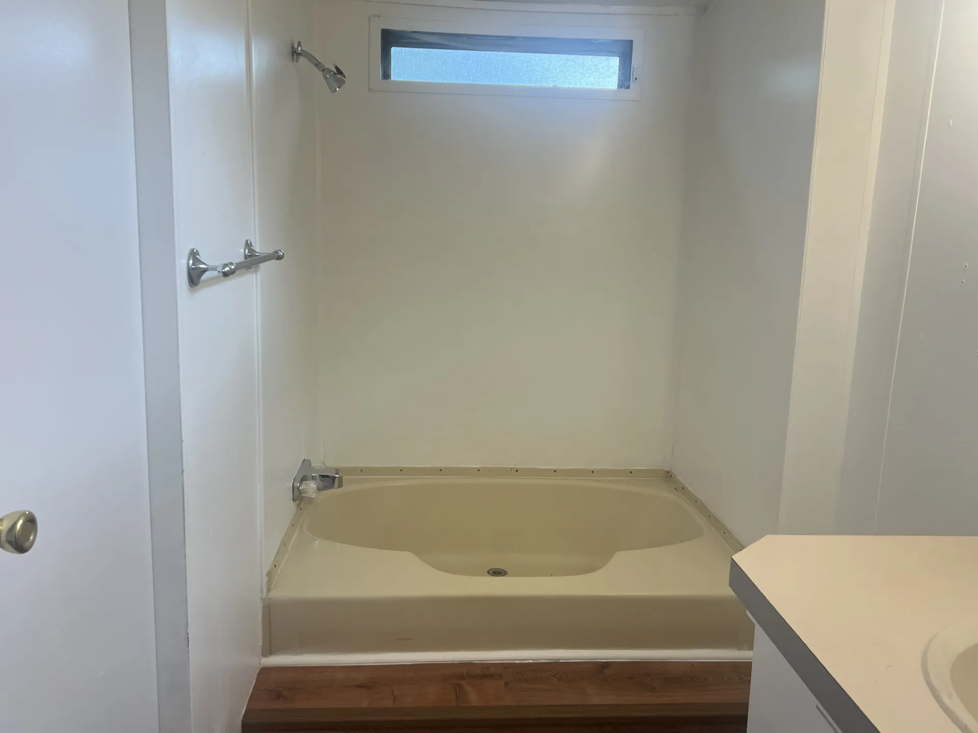 Mobile Home For Sale in Taylor County , 5349 Twylight Tr, Abilene, Texas 79606, 3 Bedroom, 2 Bathroom, Garage spaces, 1,216 Sqft, built in 1985, mls#21315057, Real Estate Agent in Abilene, Homes For Sale in Taylor county, Homes For Sale in Abilene, Realtor in Abilene Texas, Real Estate Brokerage Independent Realty Texas, Luminita Cordes Realtor