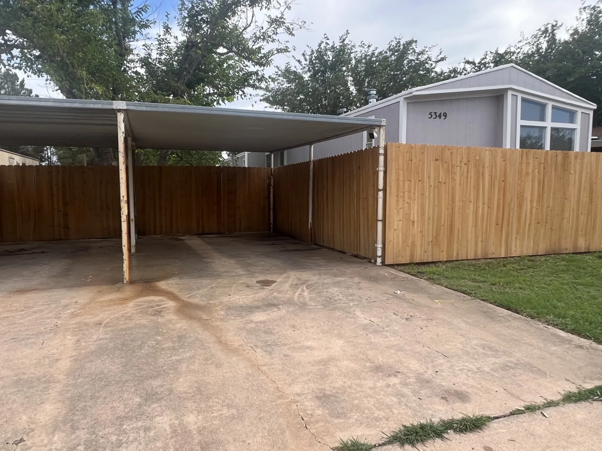 Mobile Home For Sale in Taylor County , 5349 Twylight Tr, Abilene, Texas 79606, 3 Bedroom, 2 Bathroom, Garage spaces, 1,216 Sqft, built in 1985, mls#21315057, Real Estate Agent in Abilene, Homes For Sale in Taylor county, Homes For Sale in Abilene, Realtor in Abilene Texas, Real Estate Brokerage Independent Realty Texas, Luminita Cordes Realtor
