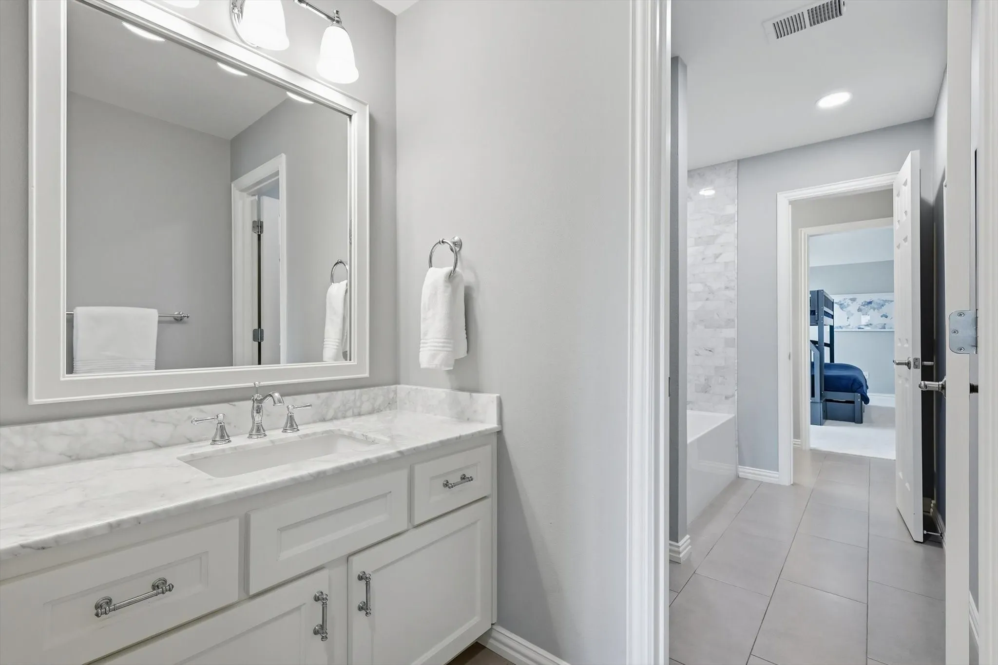 Single Family Residence For Sale in Dallas County , 200 Wilshire Drive, Coppell, Texas 75019, 4 Bedroom, 3 Bathroom, 2 Garage spaces, 3,503 Sqft, built in 1995, mls#21308643, Real Estate Agent in Coppell, Homes For Sale in Dallas county, Homes For Sale in Coppell, Realtor in Coppell Texas, Real Estate Brokerage Independent Realty Texas, Luminita Cordes Realtor